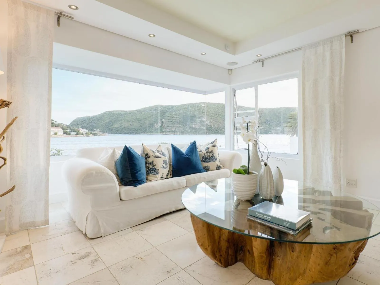 Living room in Amanzi Island Boutique Hotel