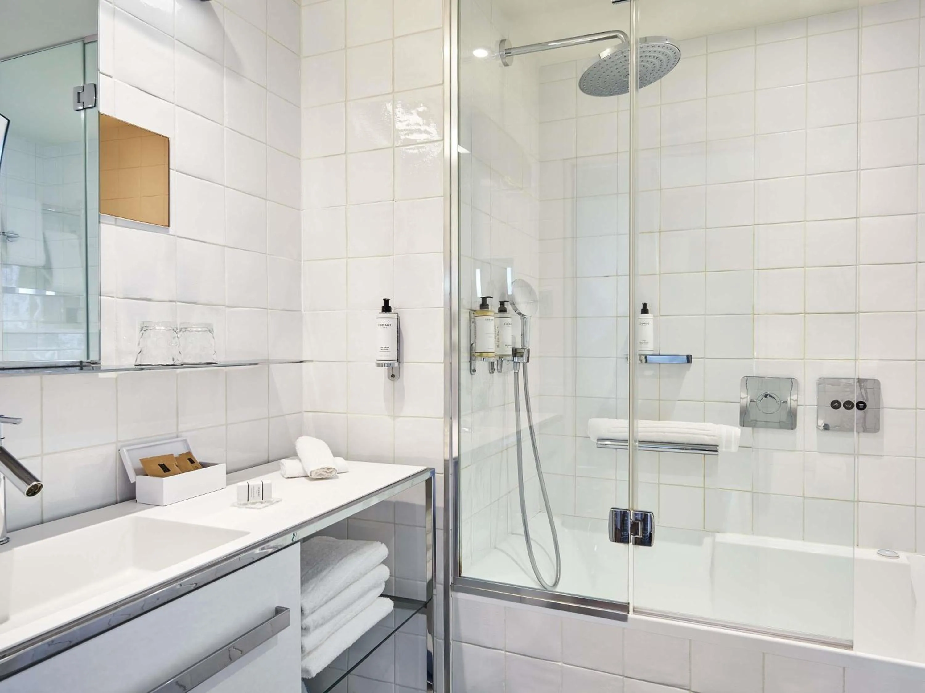 Bedroom in Boutet Bastille Hotel Paris - MGallery Collection