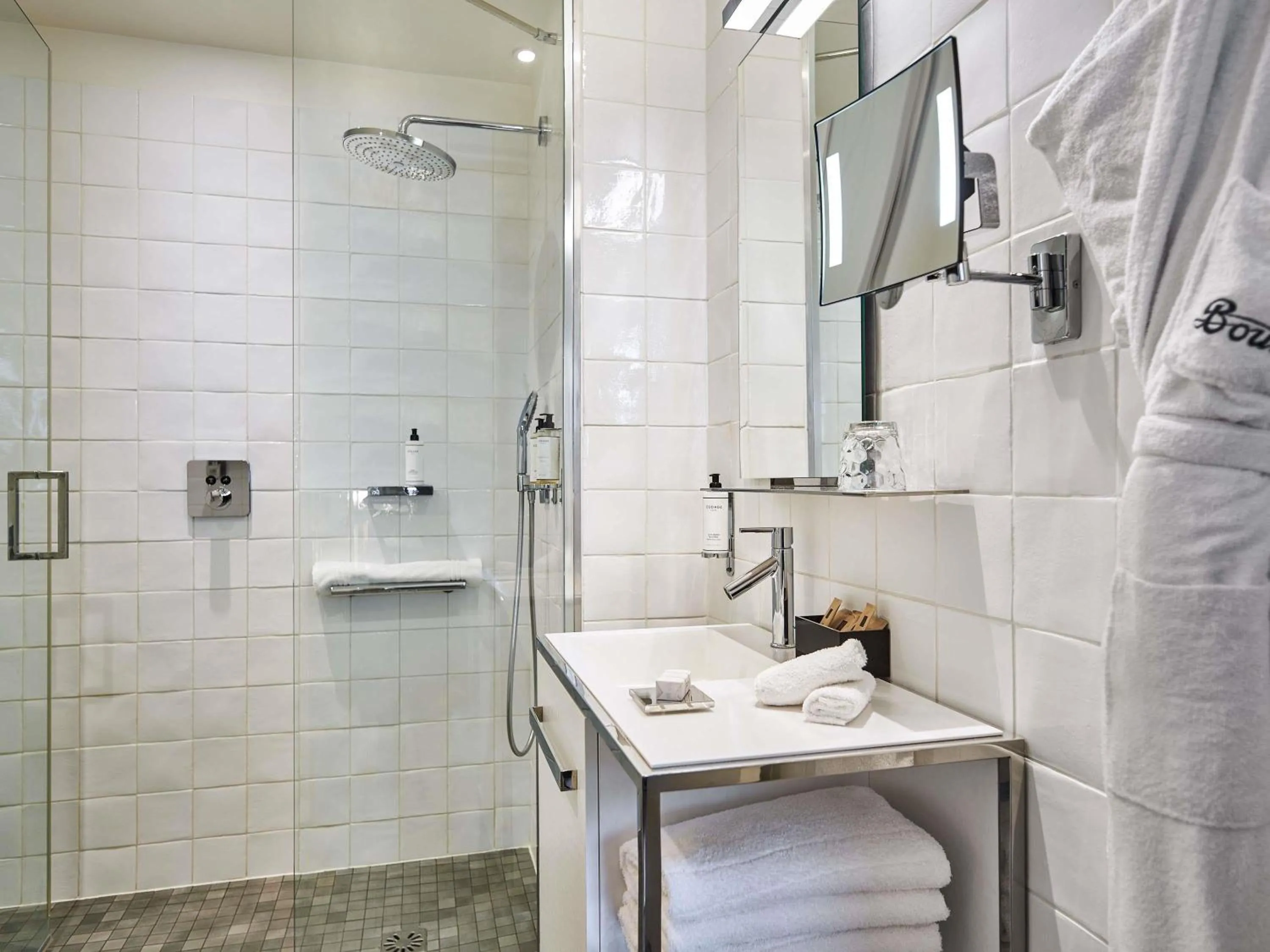 Bedroom in Boutet Bastille Hotel Paris - MGallery Collection