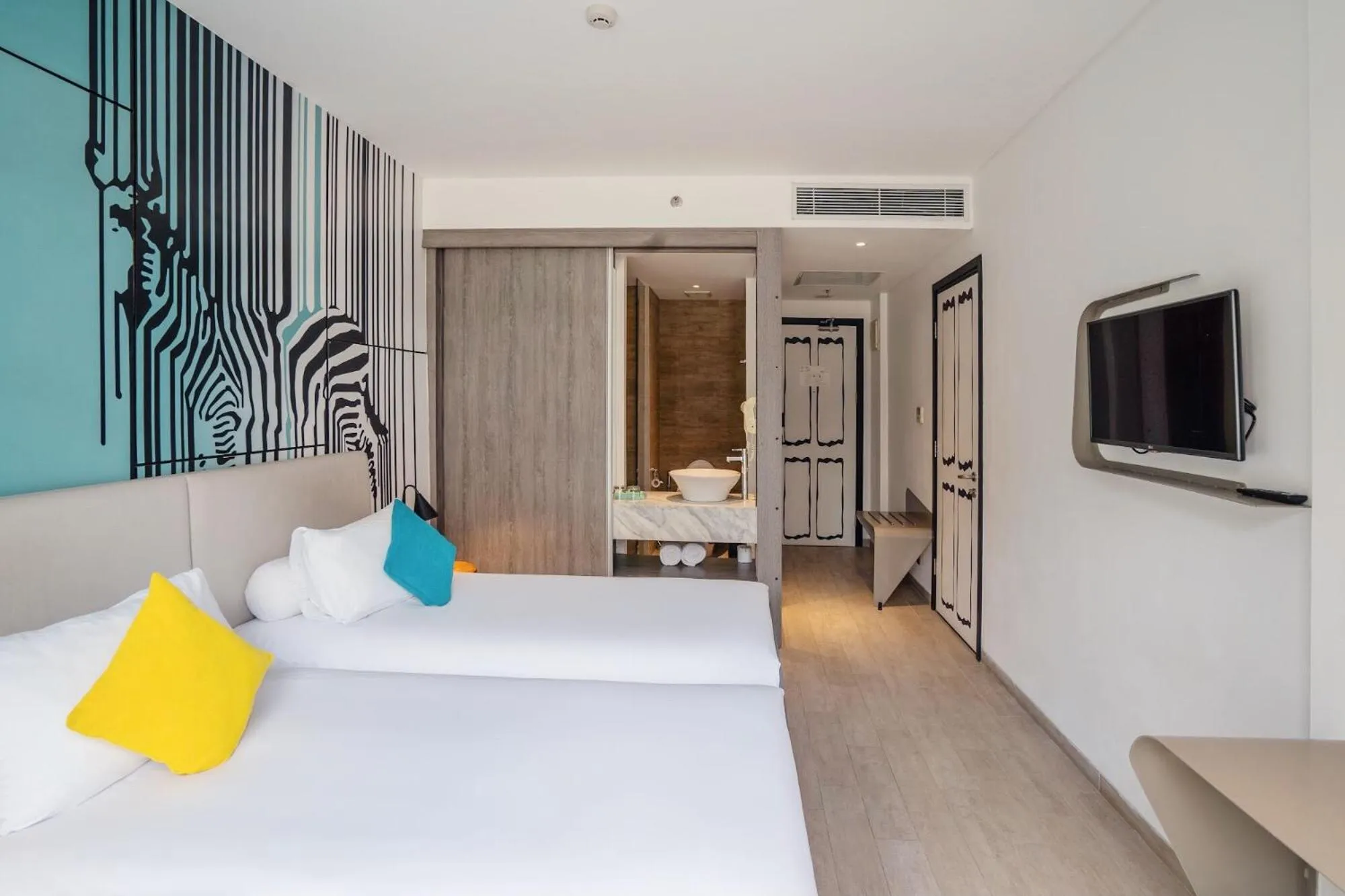 Bed in Kamaniiya Petitenget Seminyak