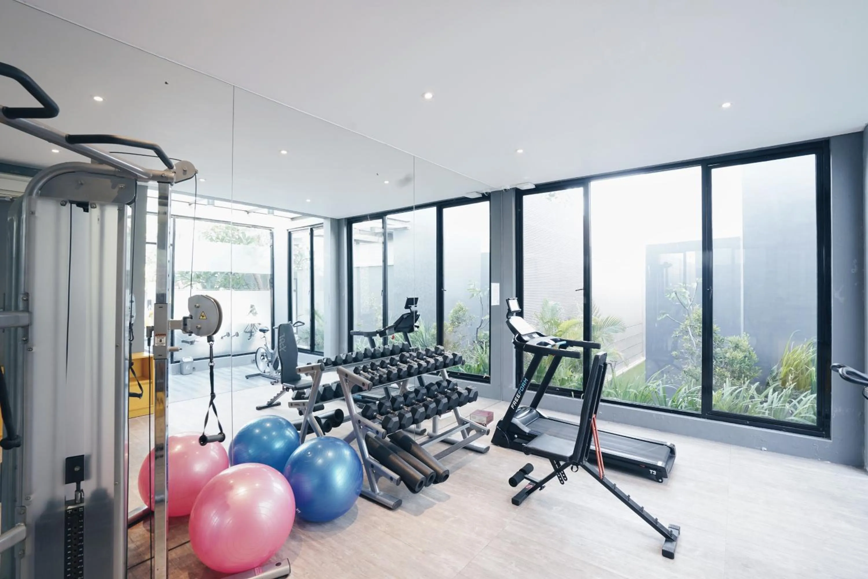 Fitness centre/facilities in Kamaniiya Petitenget Seminyak