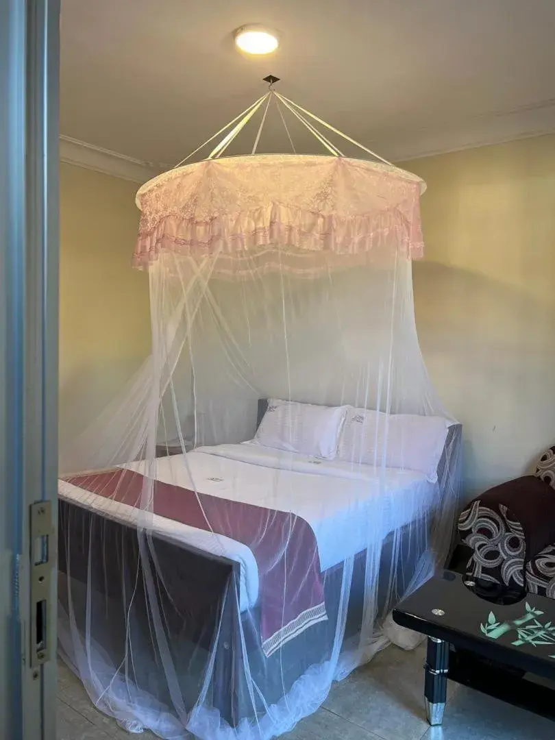 Standard Double Room in Hotel Royal Nest Entebbe Standard Double Room in Hotel Royal Nest Entebbe