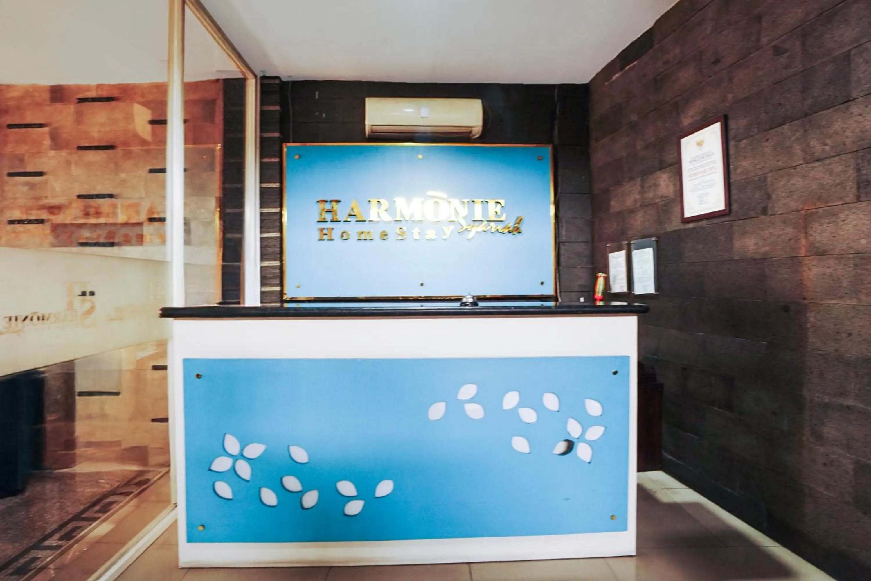 Lobby or reception in Hotel O Symphony Homestay Tlogomas