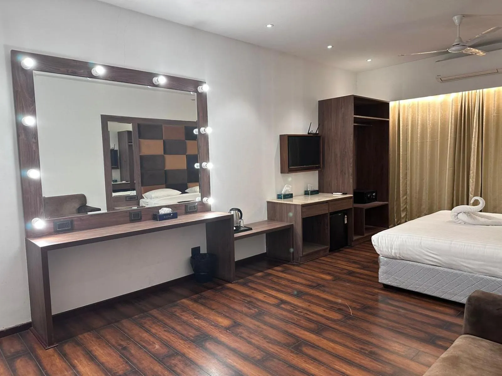 Bed in Hotel Windsor