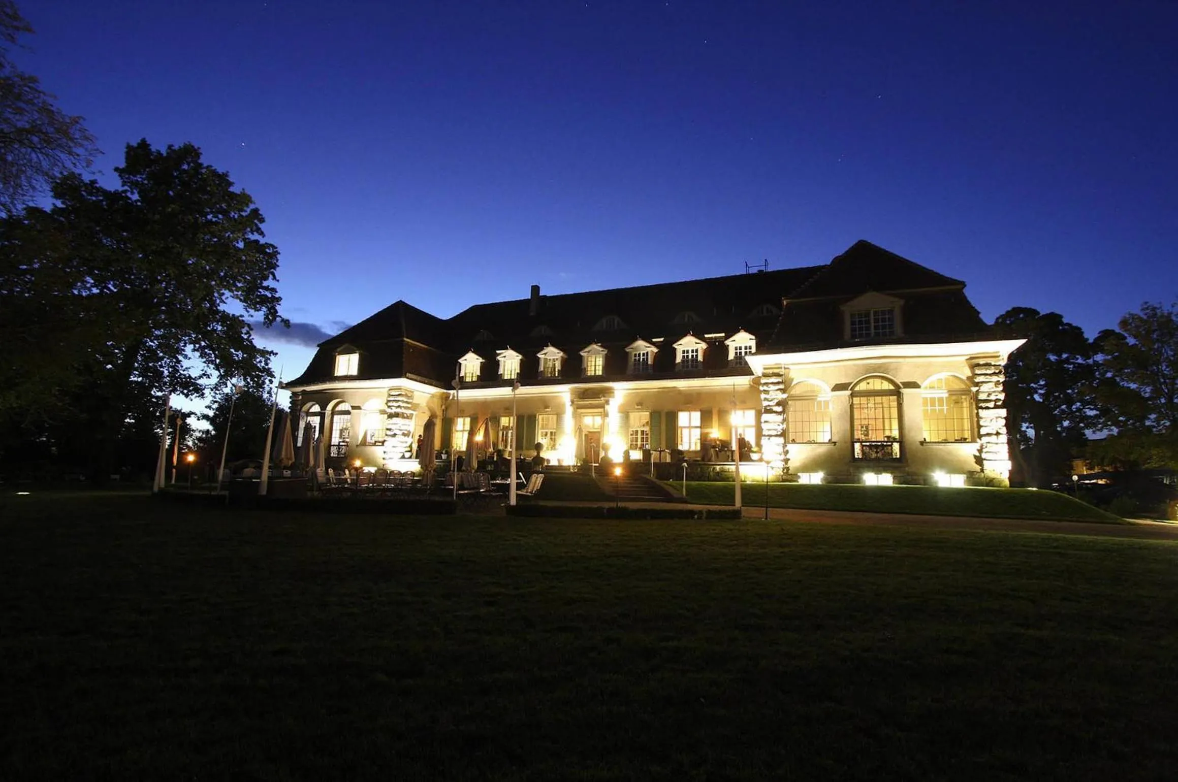 Property building in Schloss Kartzow