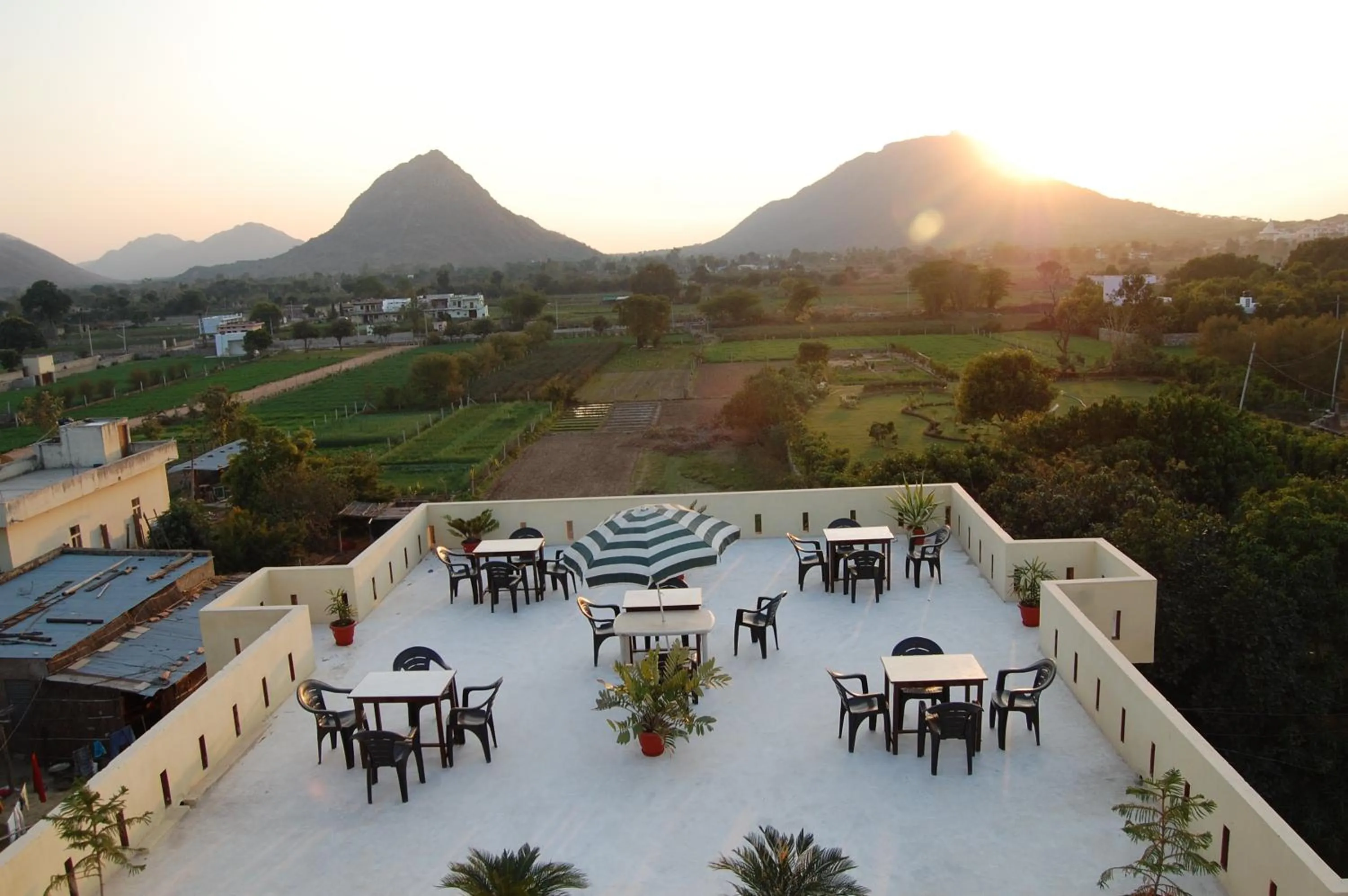 Restaurant/places to eat in Hotel Green Haveli - A Heritage and Hill View Hotel , Pushkar
