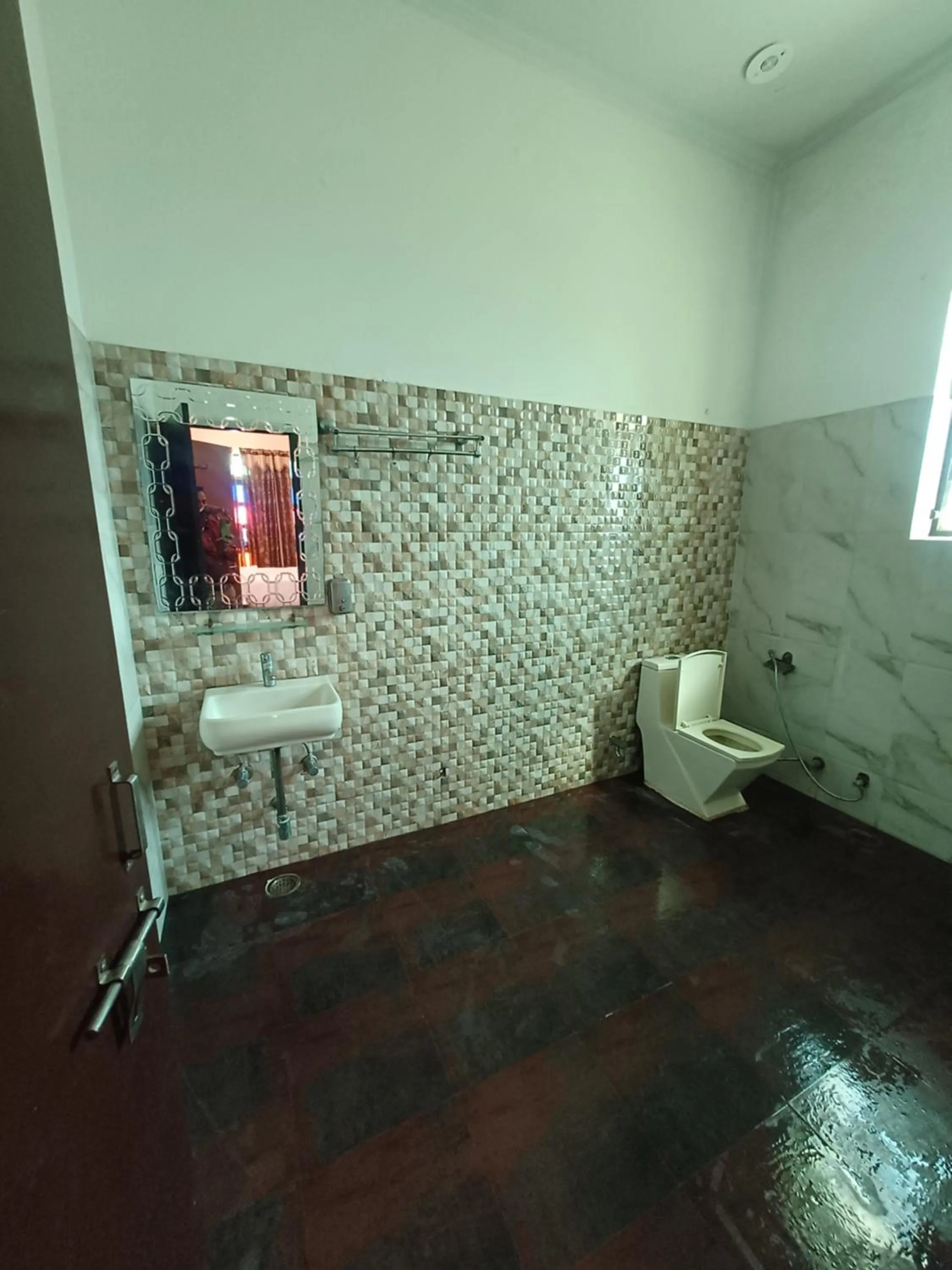 Bathroom in Hotel Green Haveli - A Heritage and Hill View Hotel , Pushkar