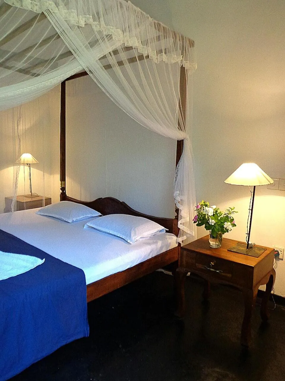 Triple Room with Bathroom in Shehani Beach Bungalow