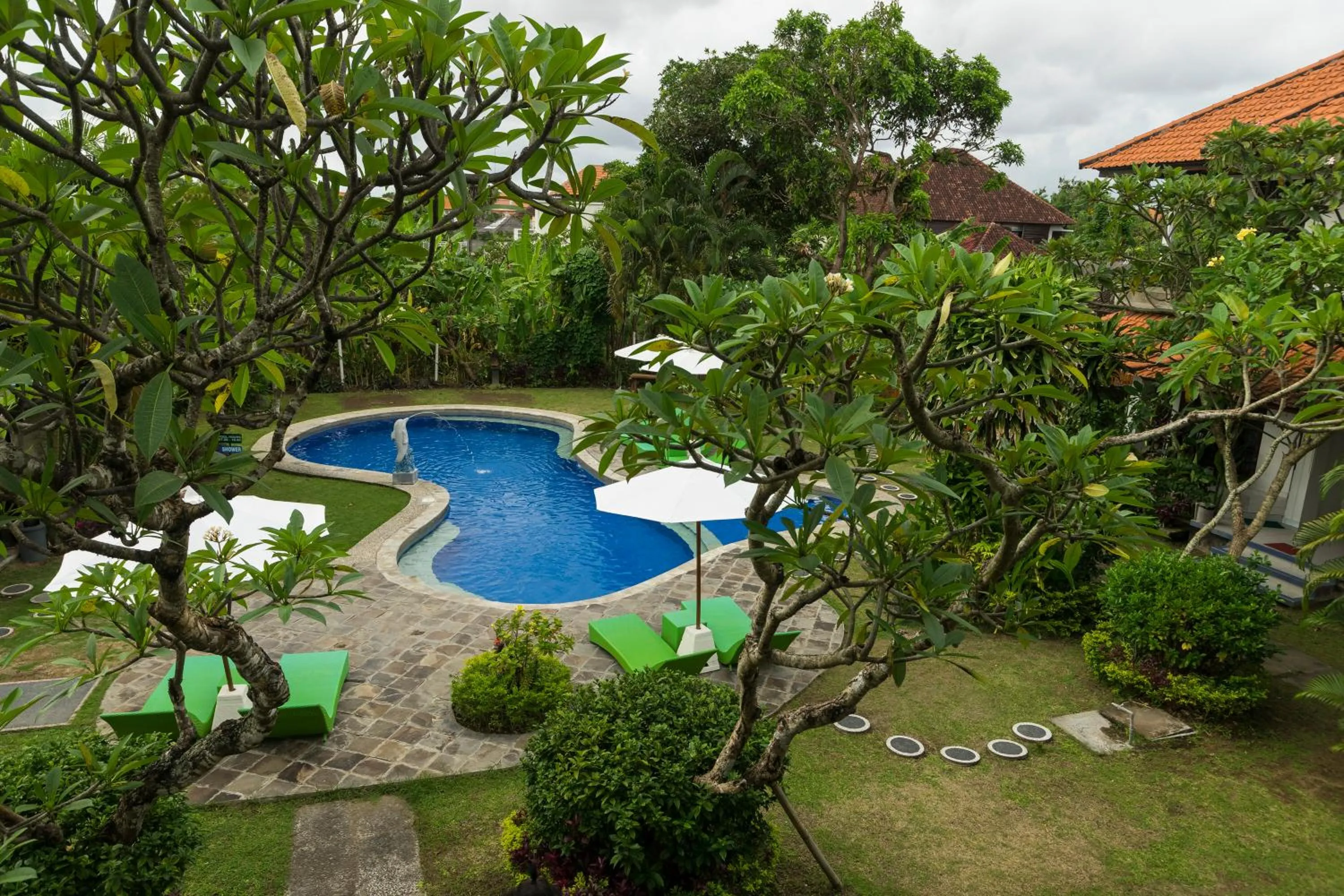 Swimming pool in Bali Wirasana Inn