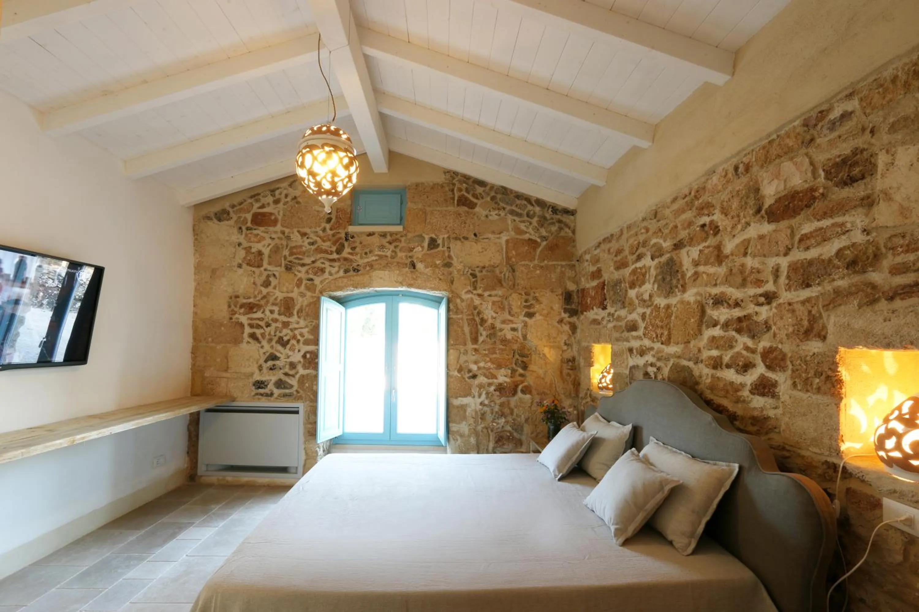 TV and multimedia, Bed in Masseria Fano Relais & Wine