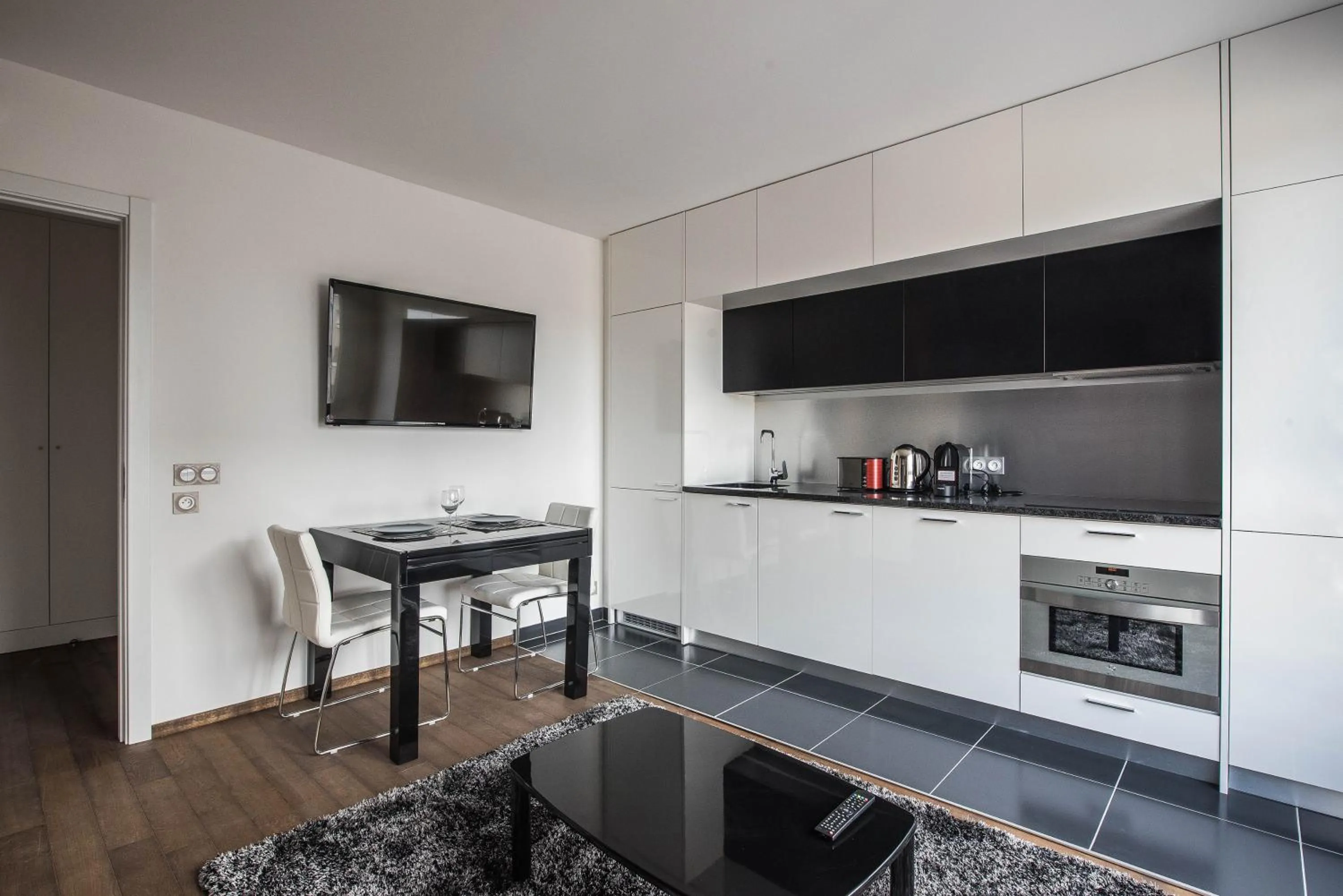 Kitchen or kitchenette in Les Appartements Paris Clichy