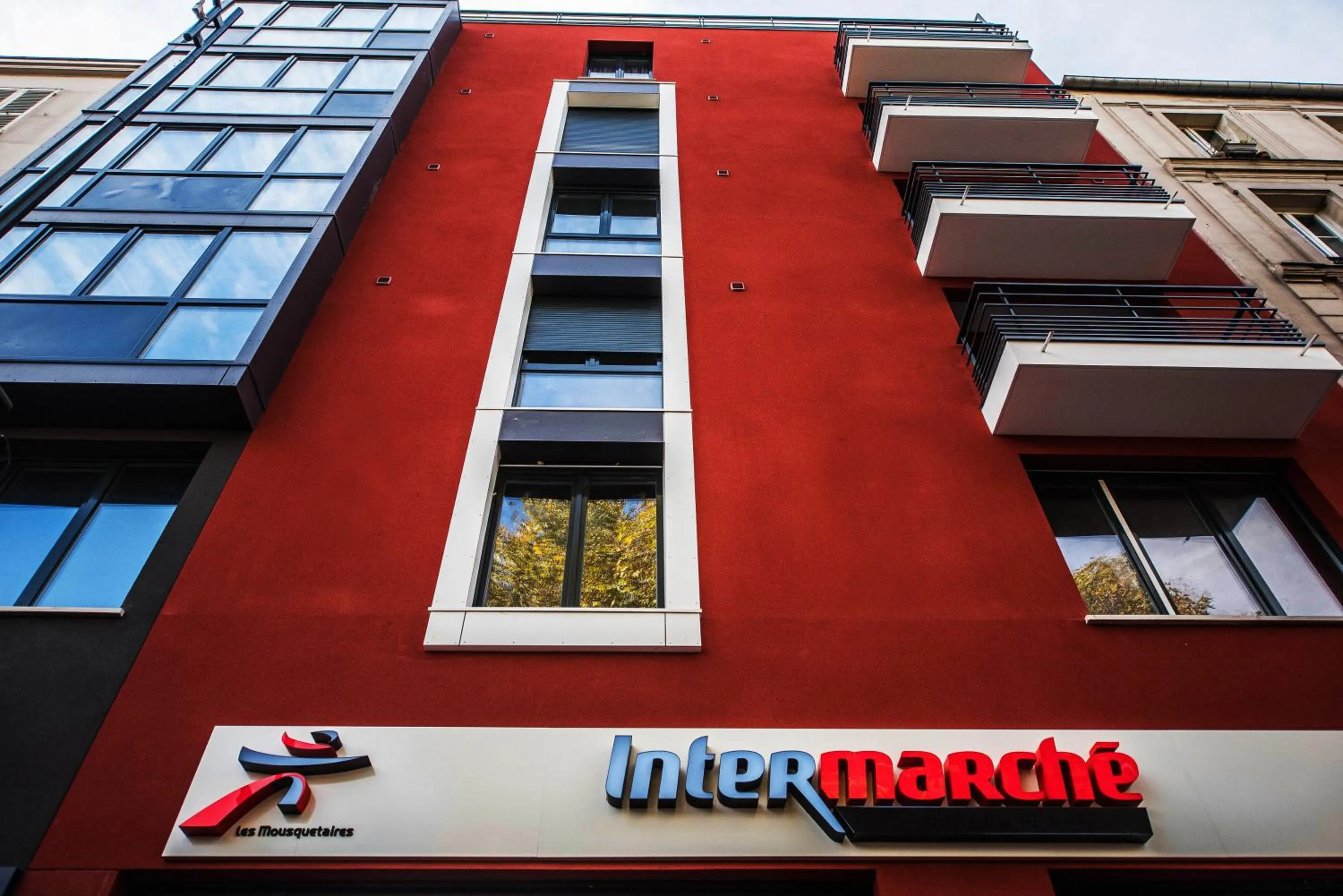 Facade/entrance in Les Appartements Paris Clichy