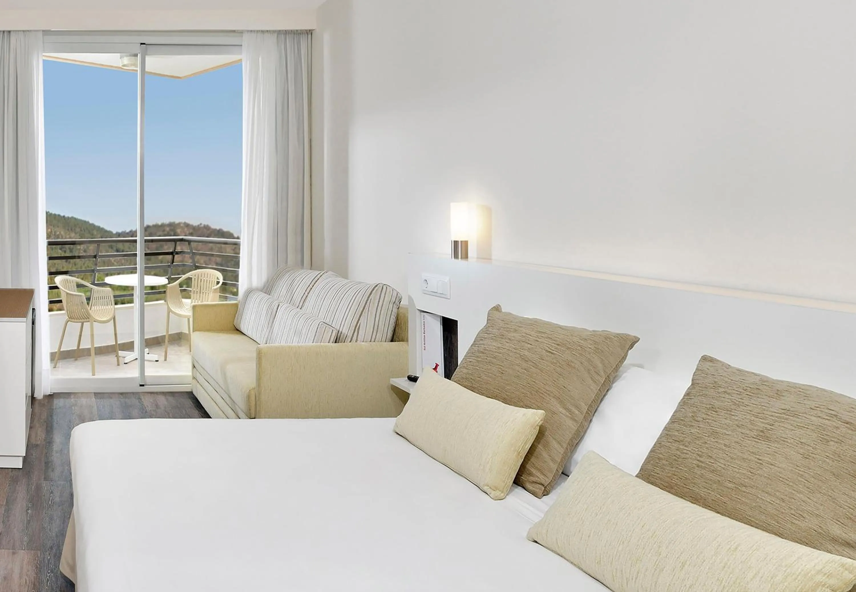 Bedroom, Bed in Sol Barbados