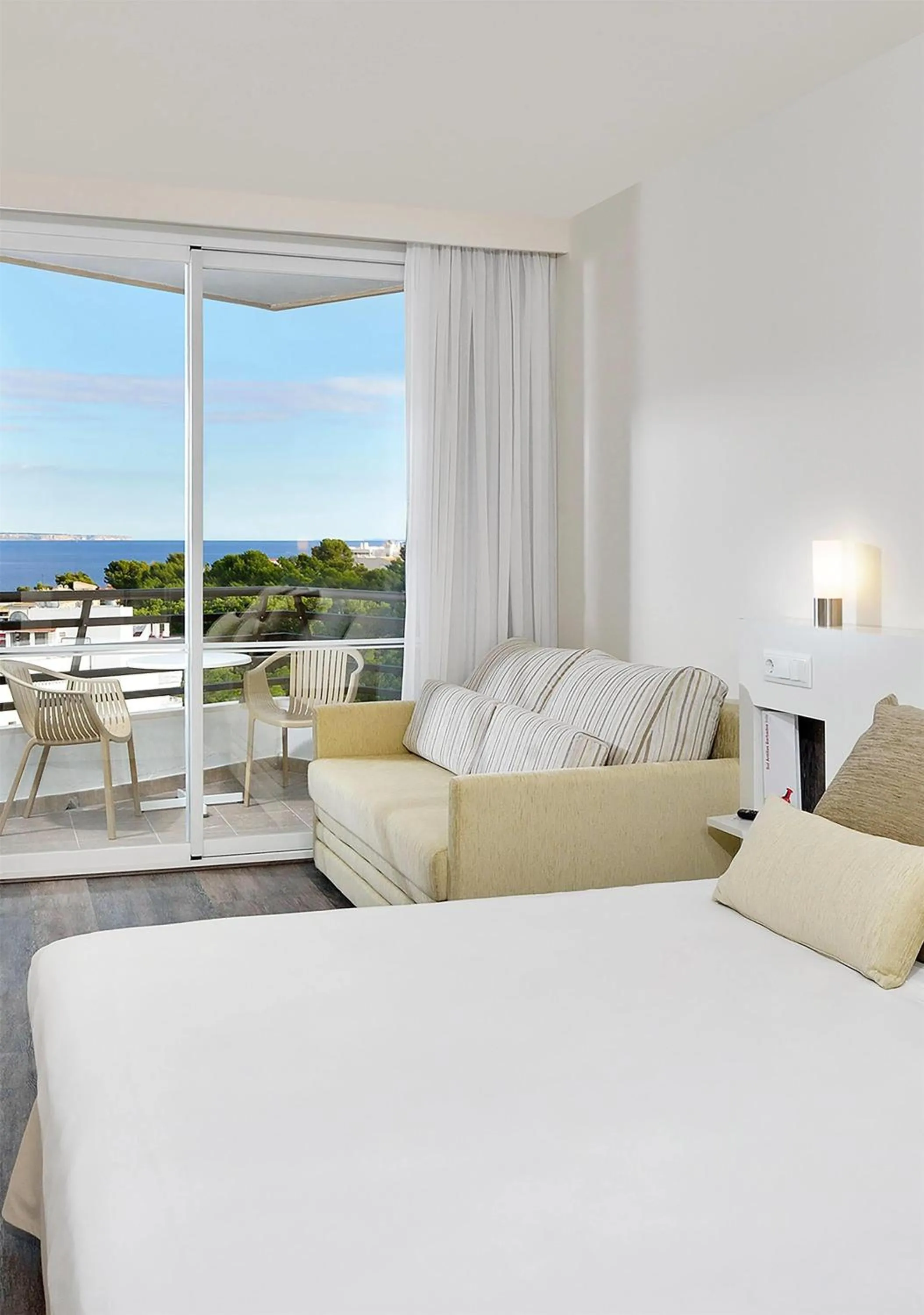 Bedroom, Bed in Sol Barbados