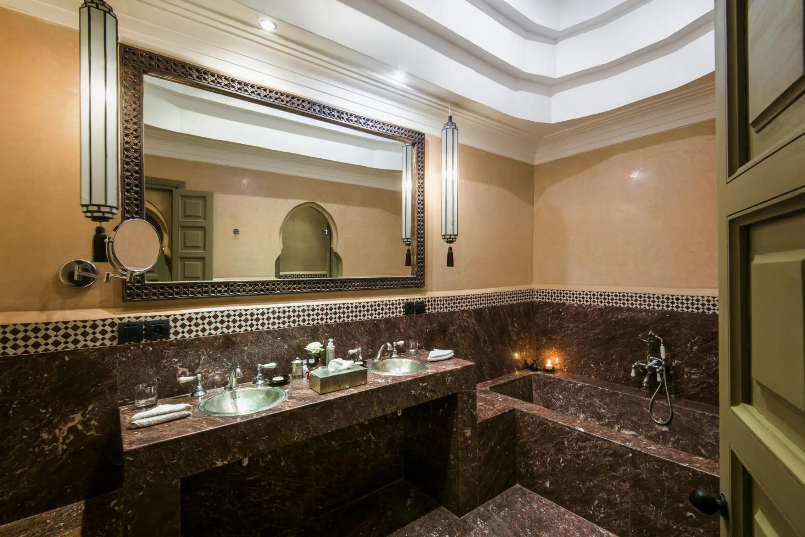 Bathroom in Almaha Marrakech Restaurant & SPA