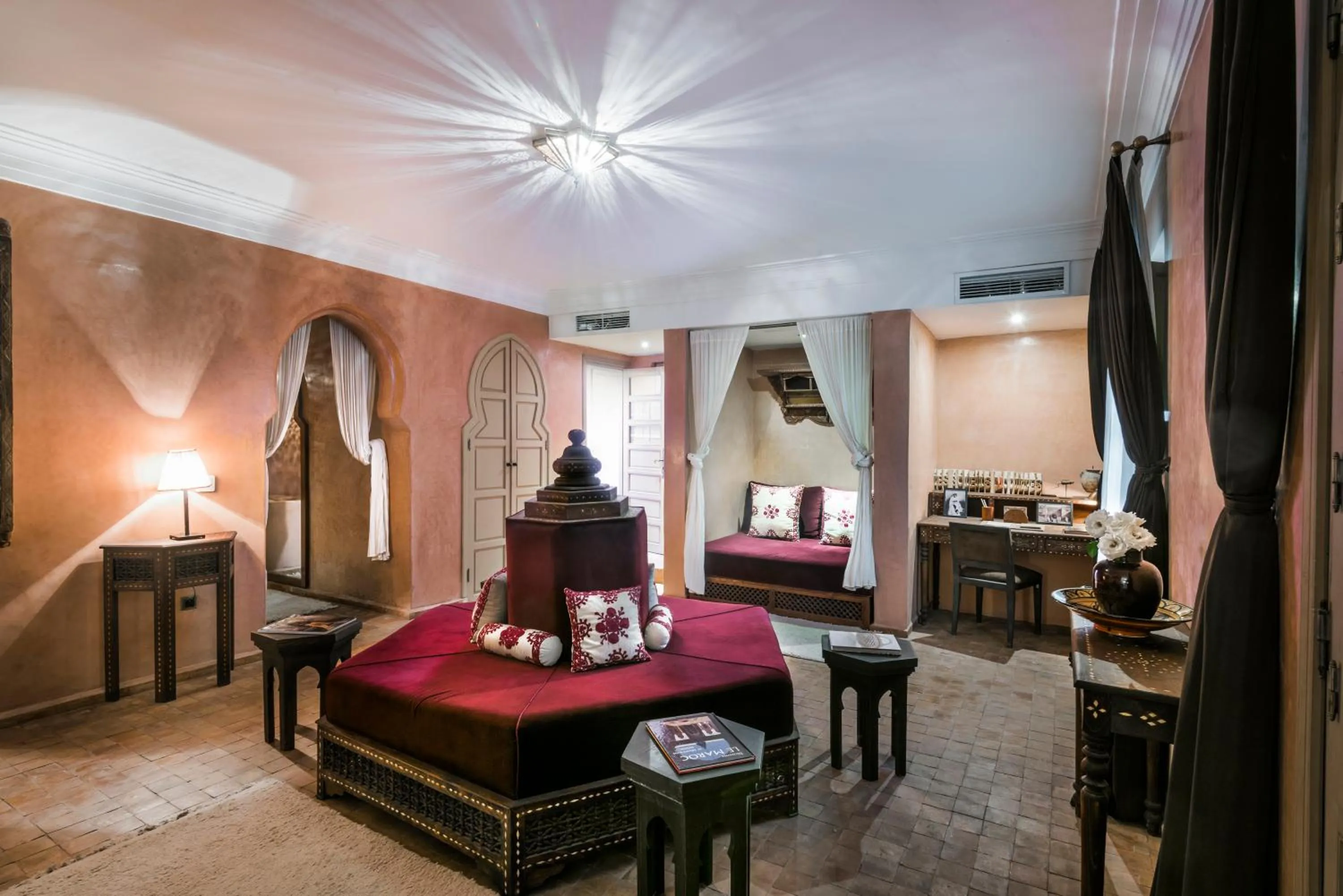 Living room in Almaha Marrakech Restaurant & SPA