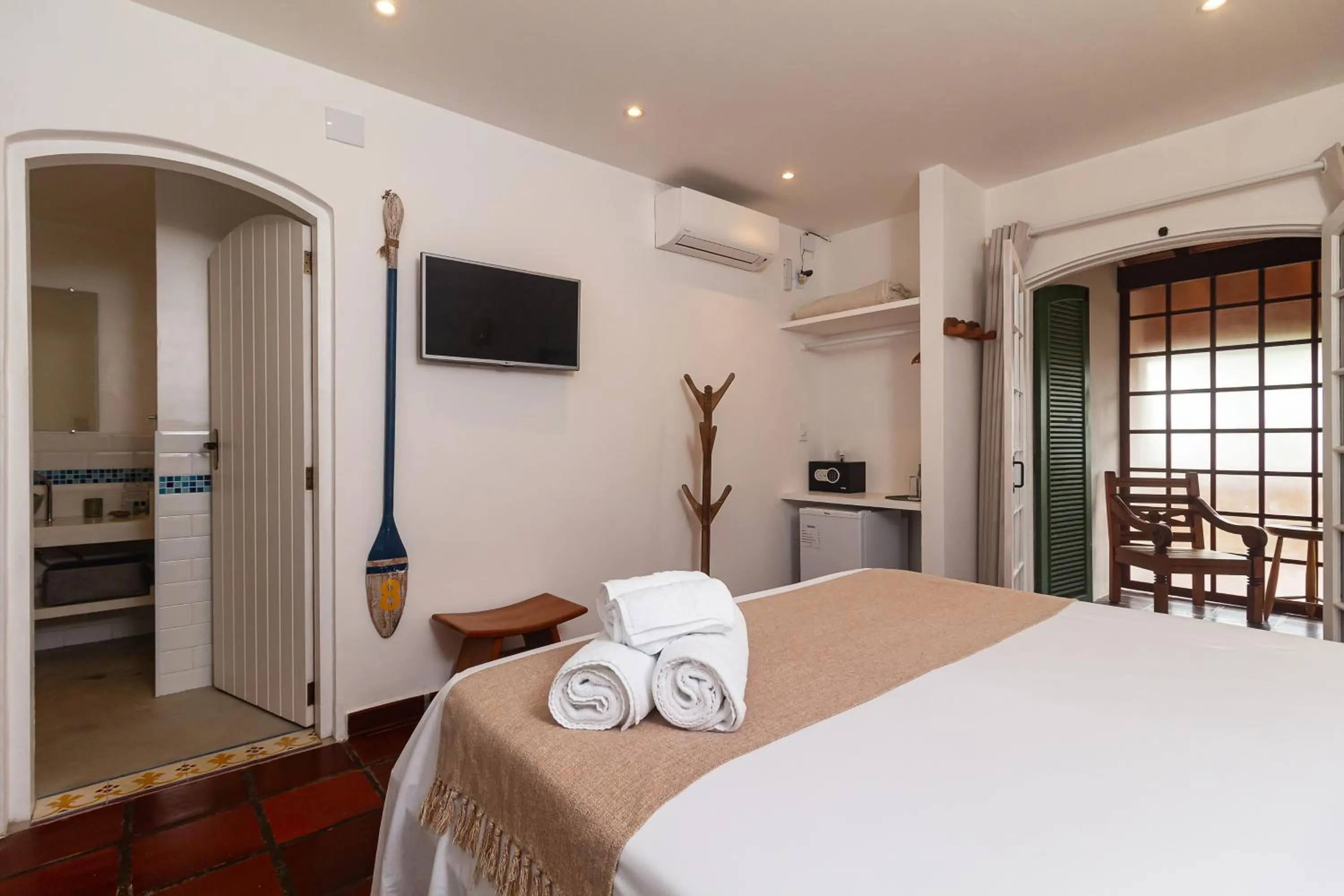 Bathroom, Bed in Boutique Hotel Carpe Diem