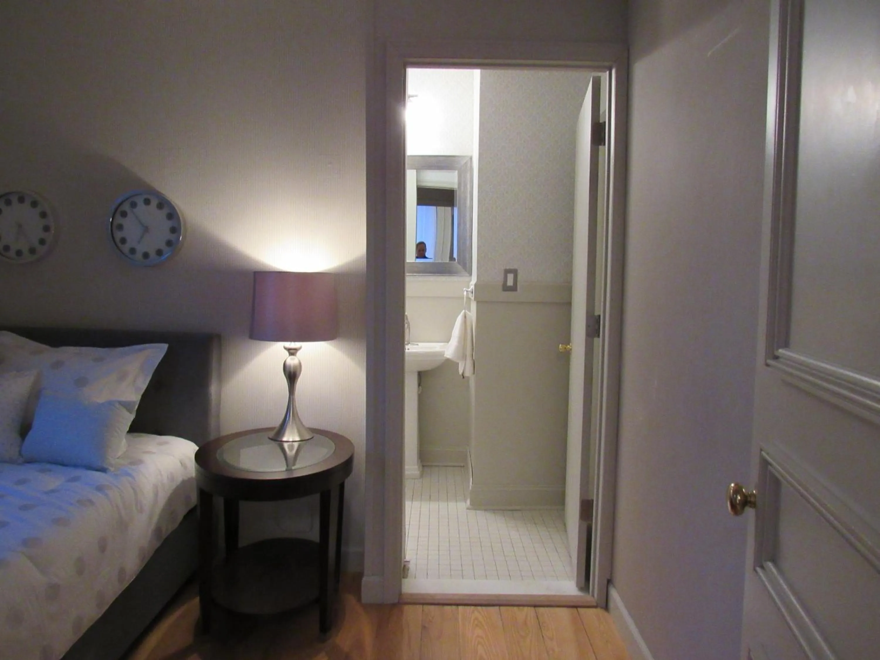 Bed in Washington Park Inn