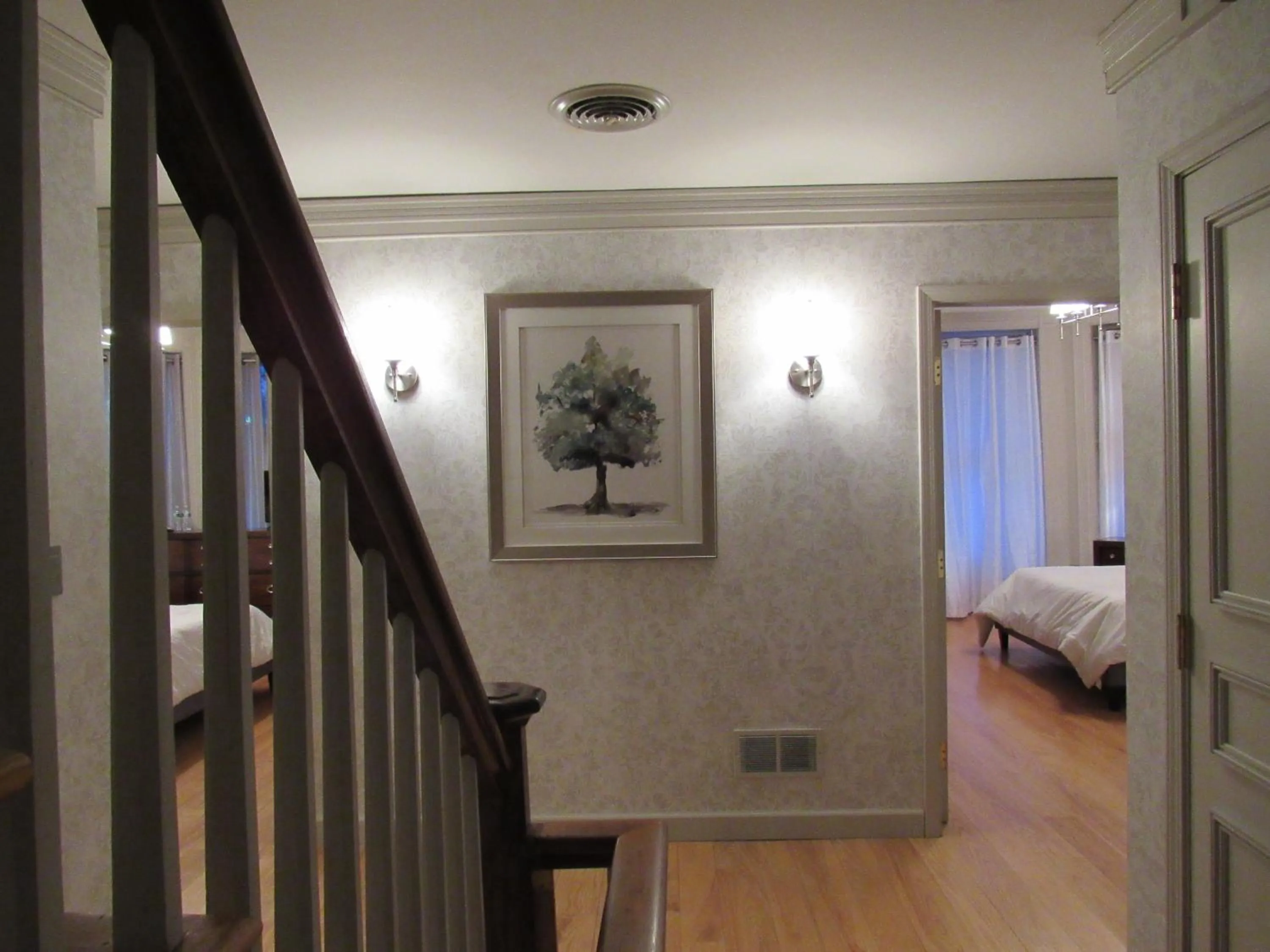 Decorative detail, Bed in Washington Park Inn