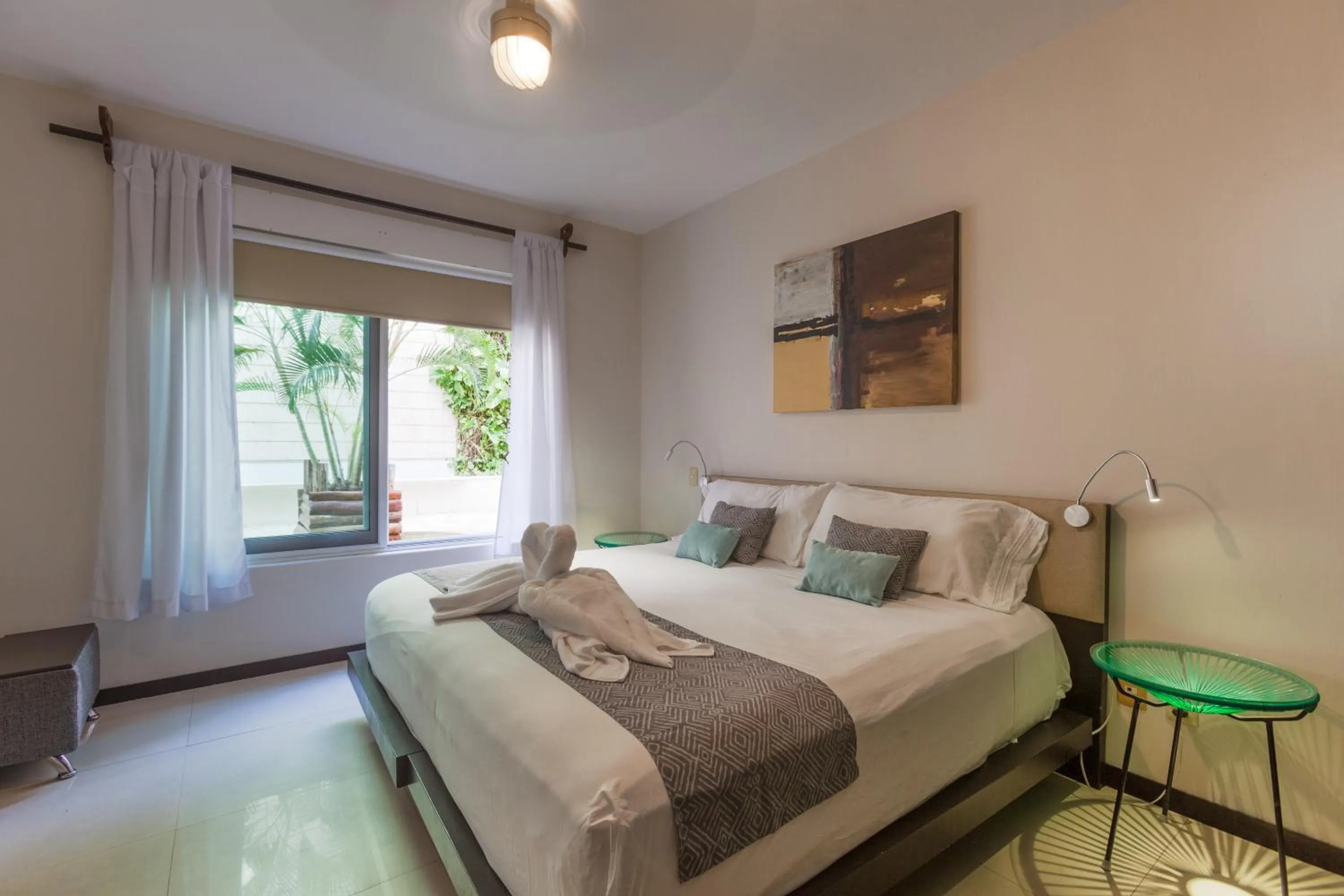 Bed in Via Tendenza Condos