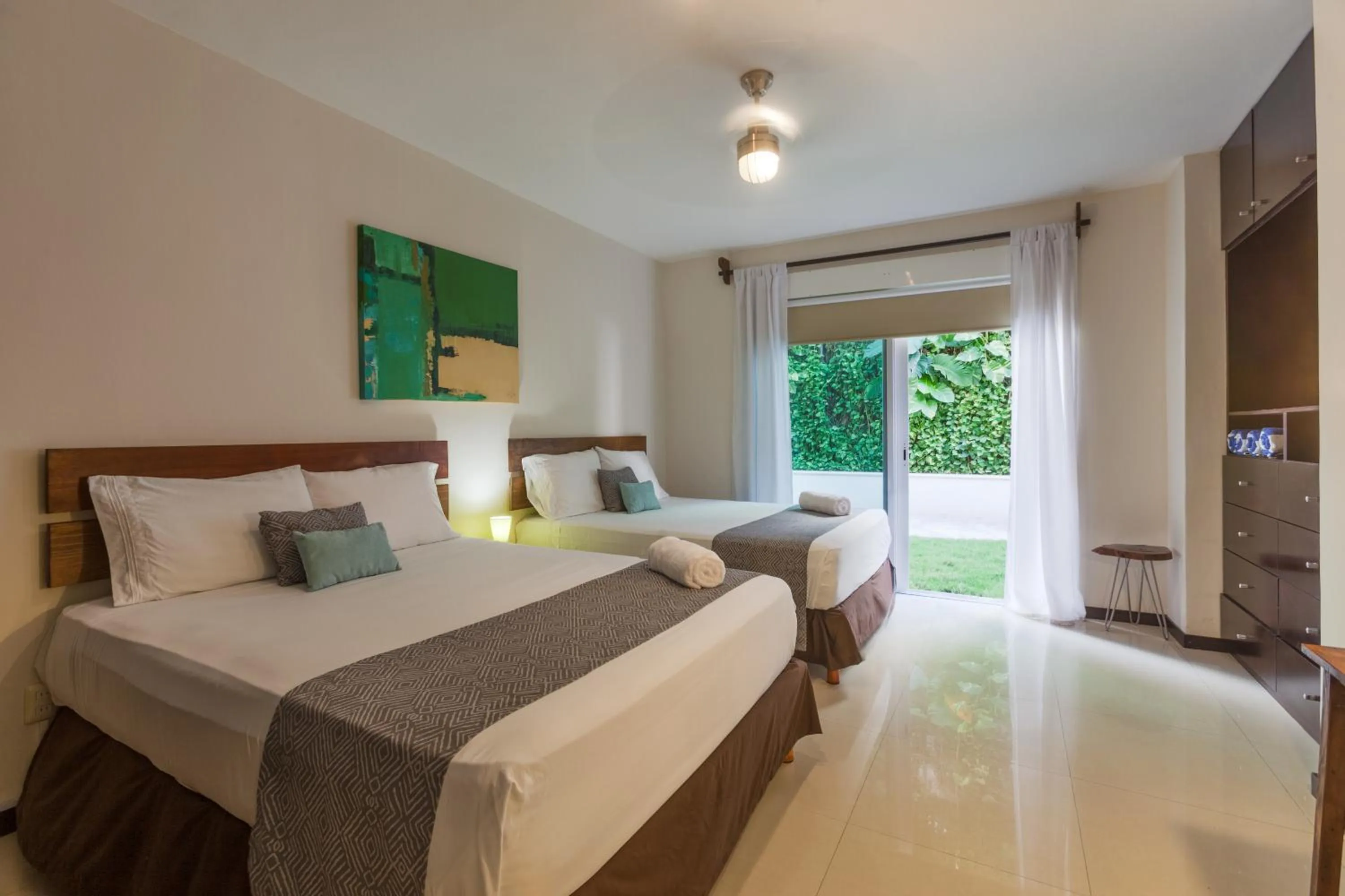 Bed in Via Tendenza Condos