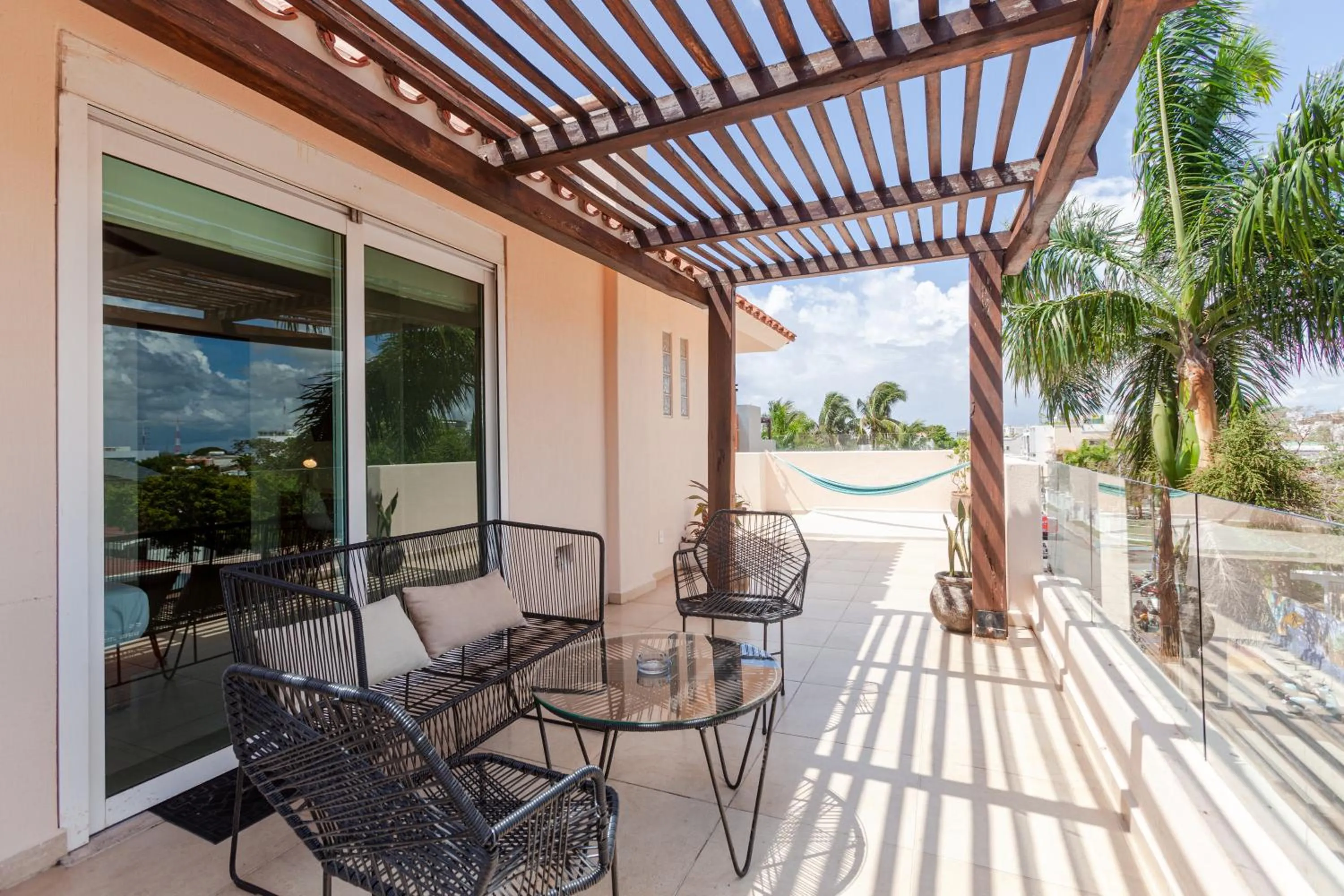 Day in Via Tendenza Condos