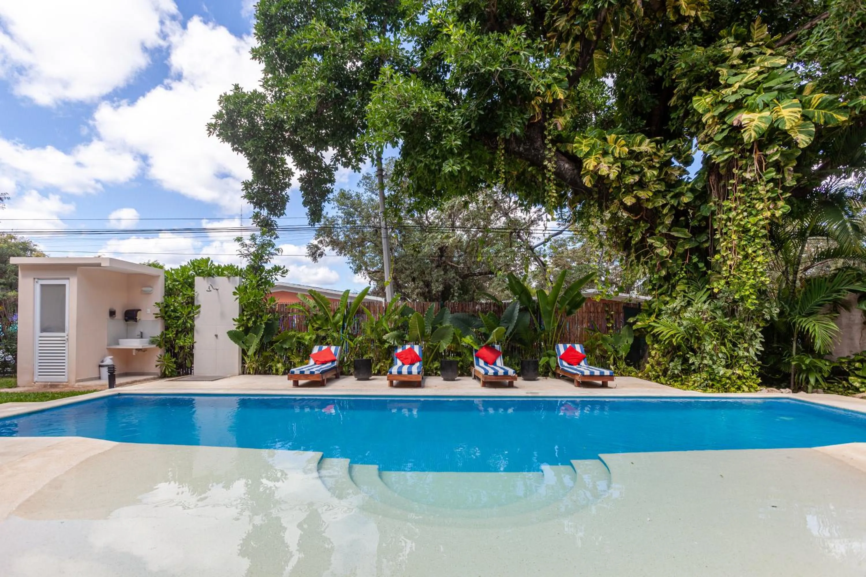 Swimming pool in Via Tendenza Condos
