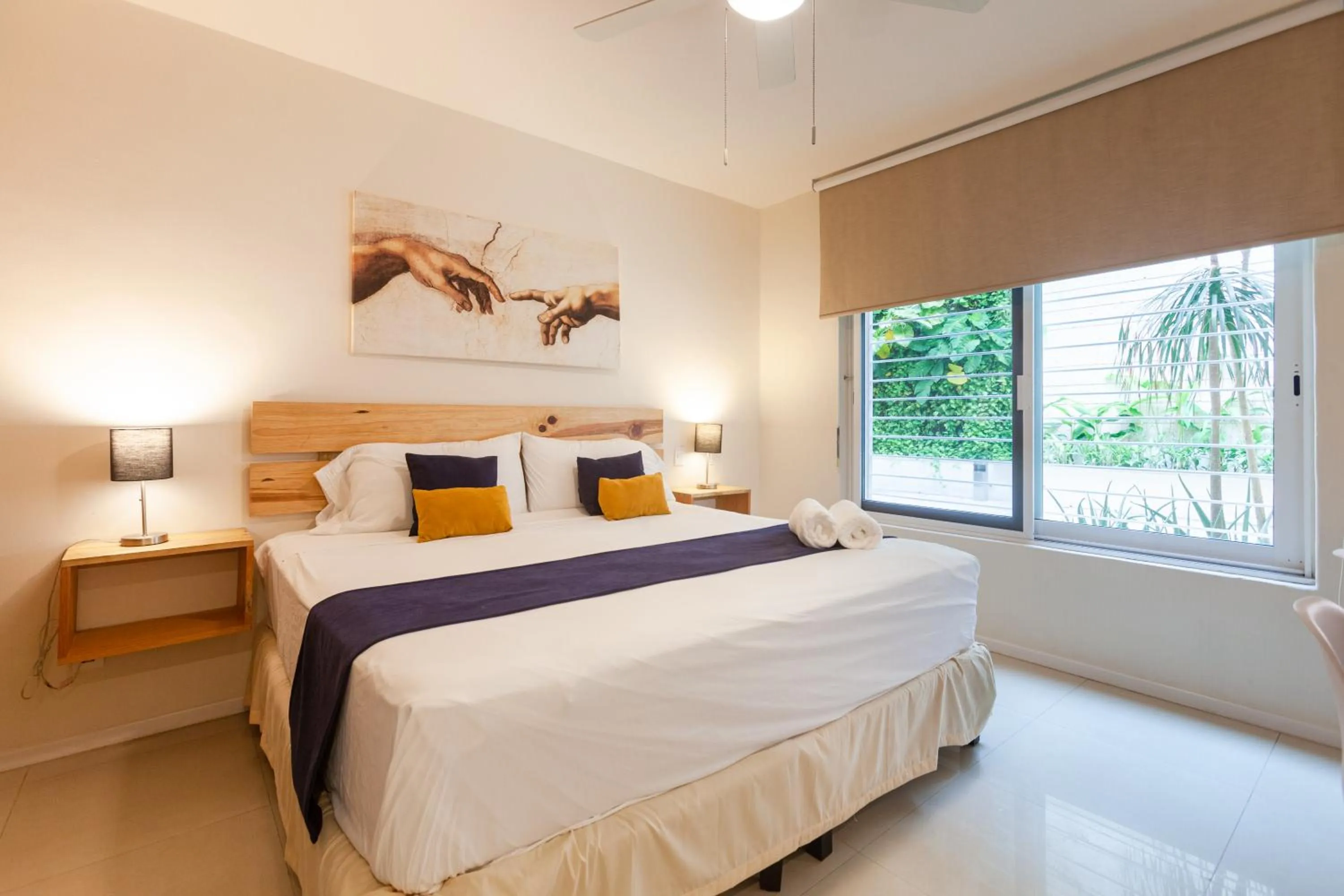 Bedroom, Bed in Via Tendenza Condos