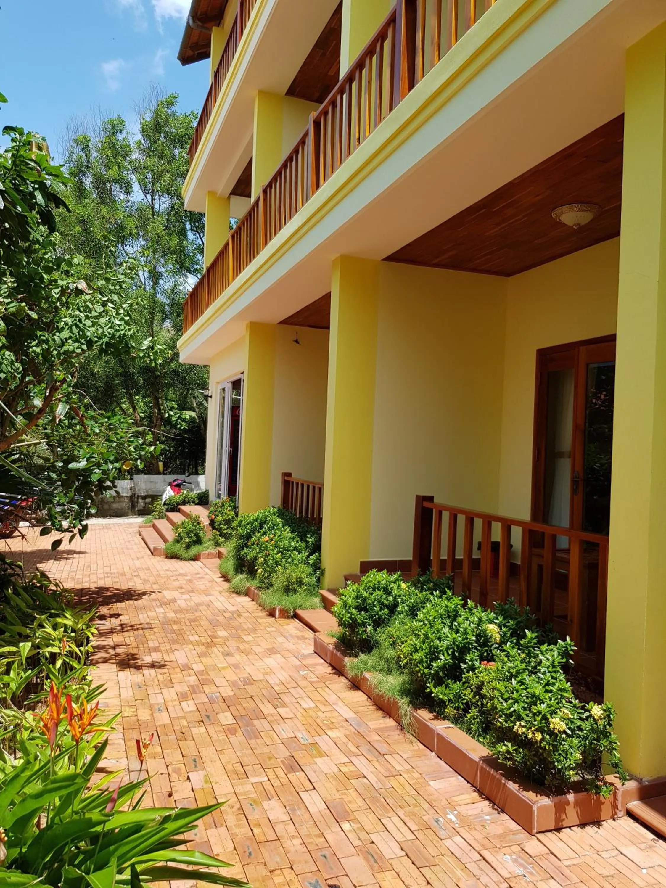 Garden view in Free Beach Resort