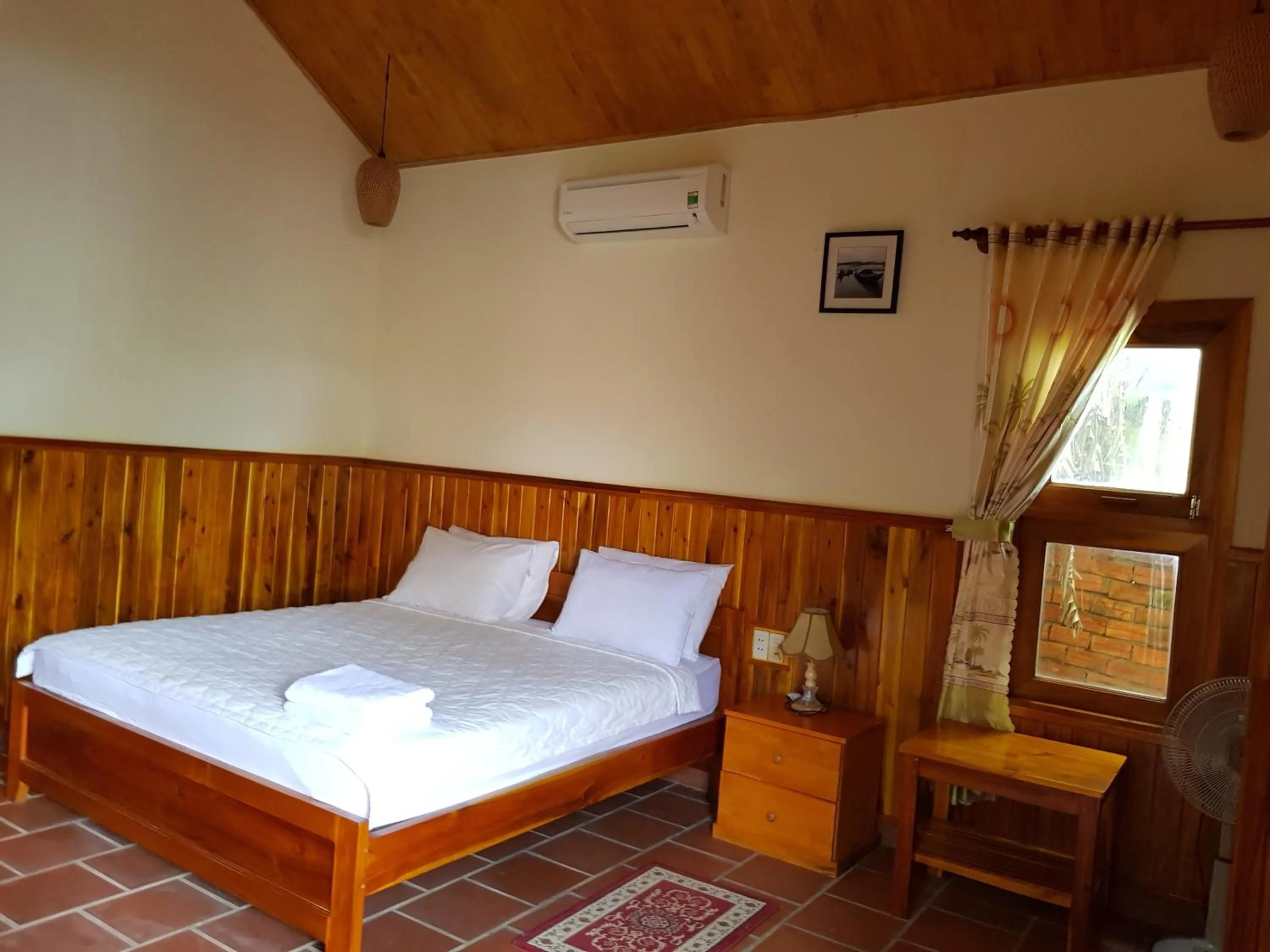 Bed in Free Beach Resort