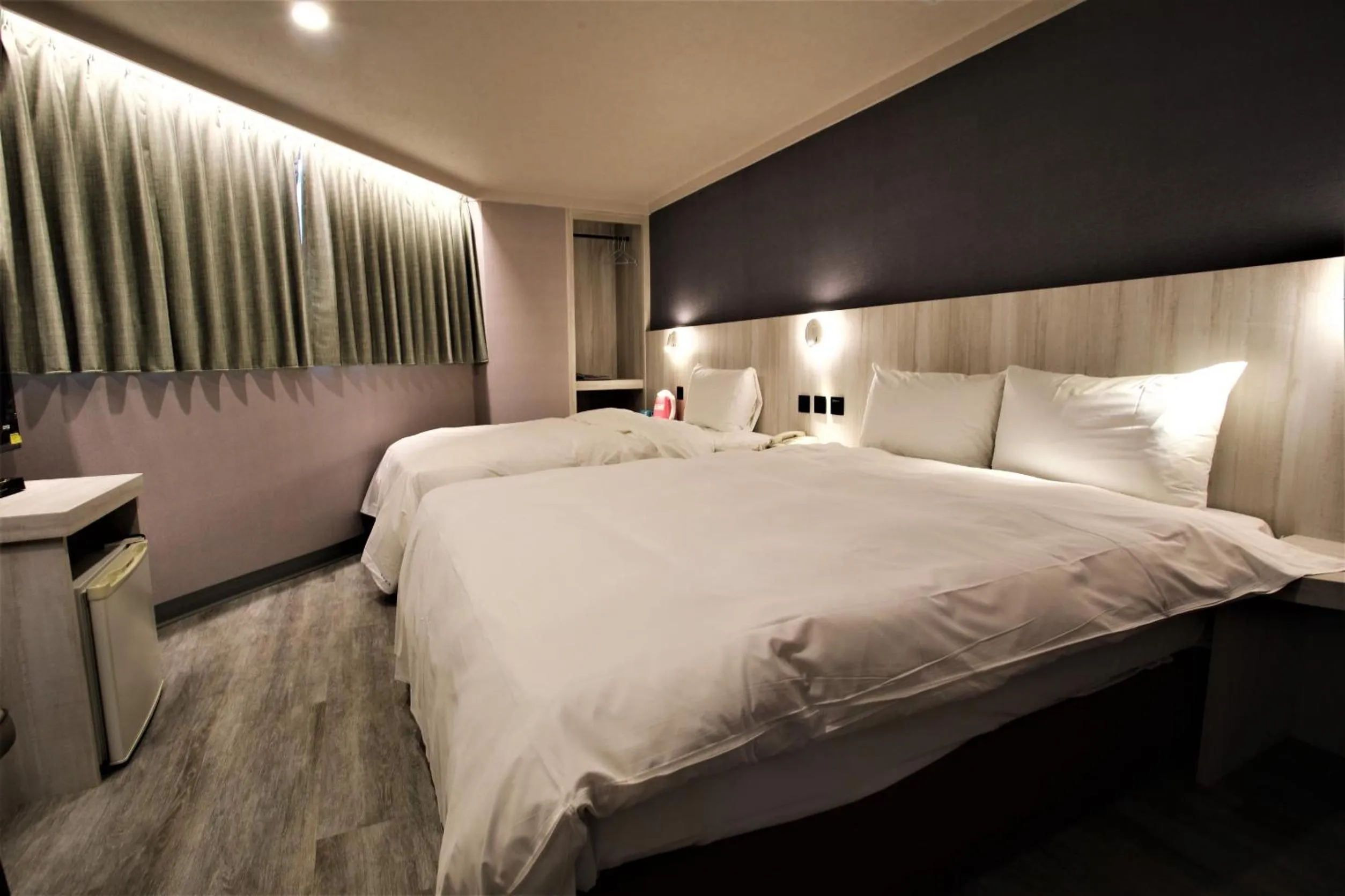 Bed in Golden Home Hotel