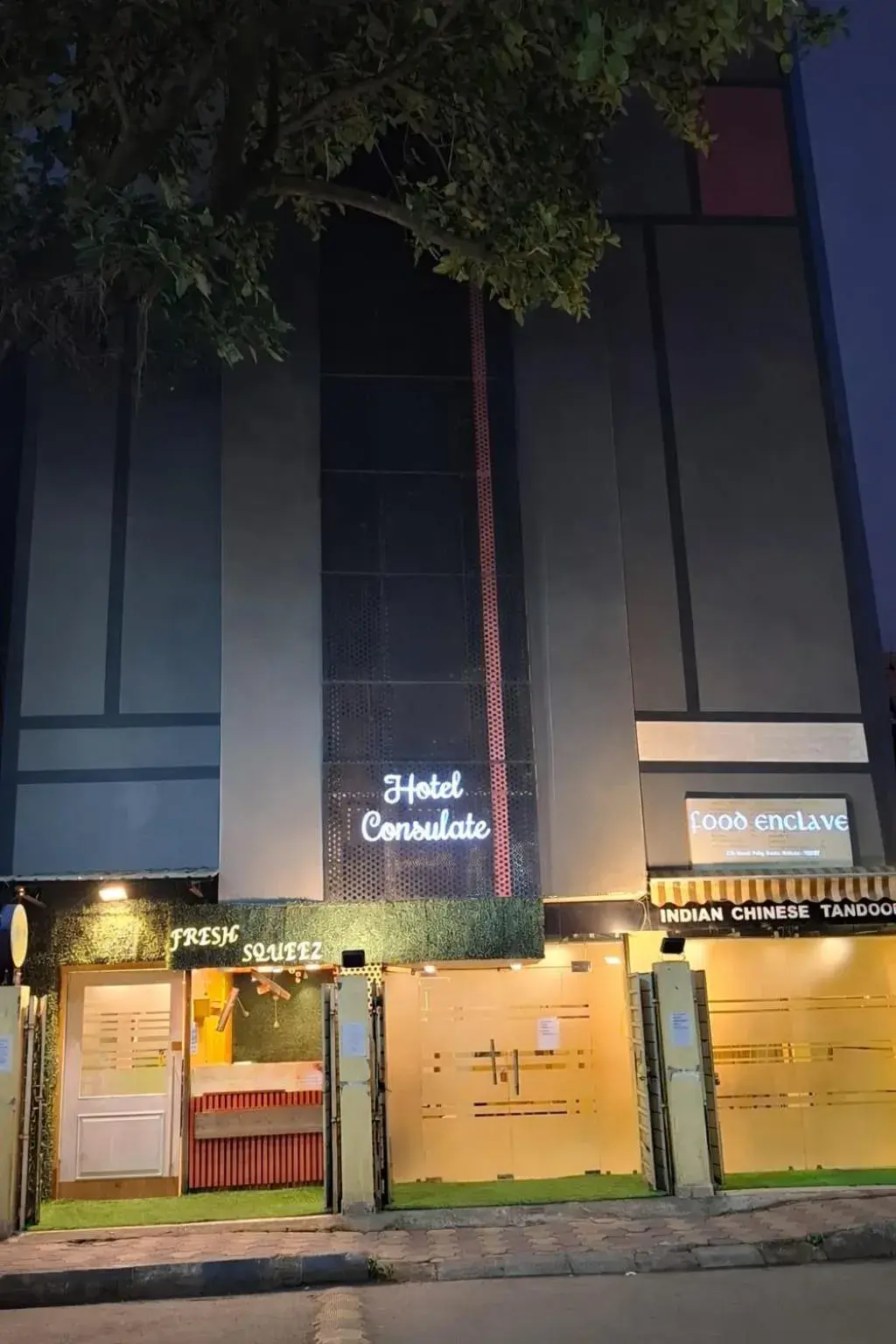 Hotel Consulate Hotel Consulate