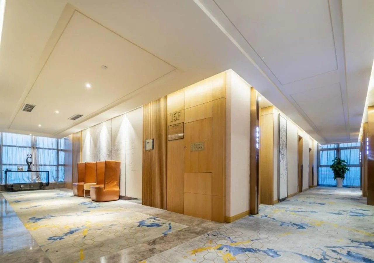 elevator in Chongqing Shanggao Hotel