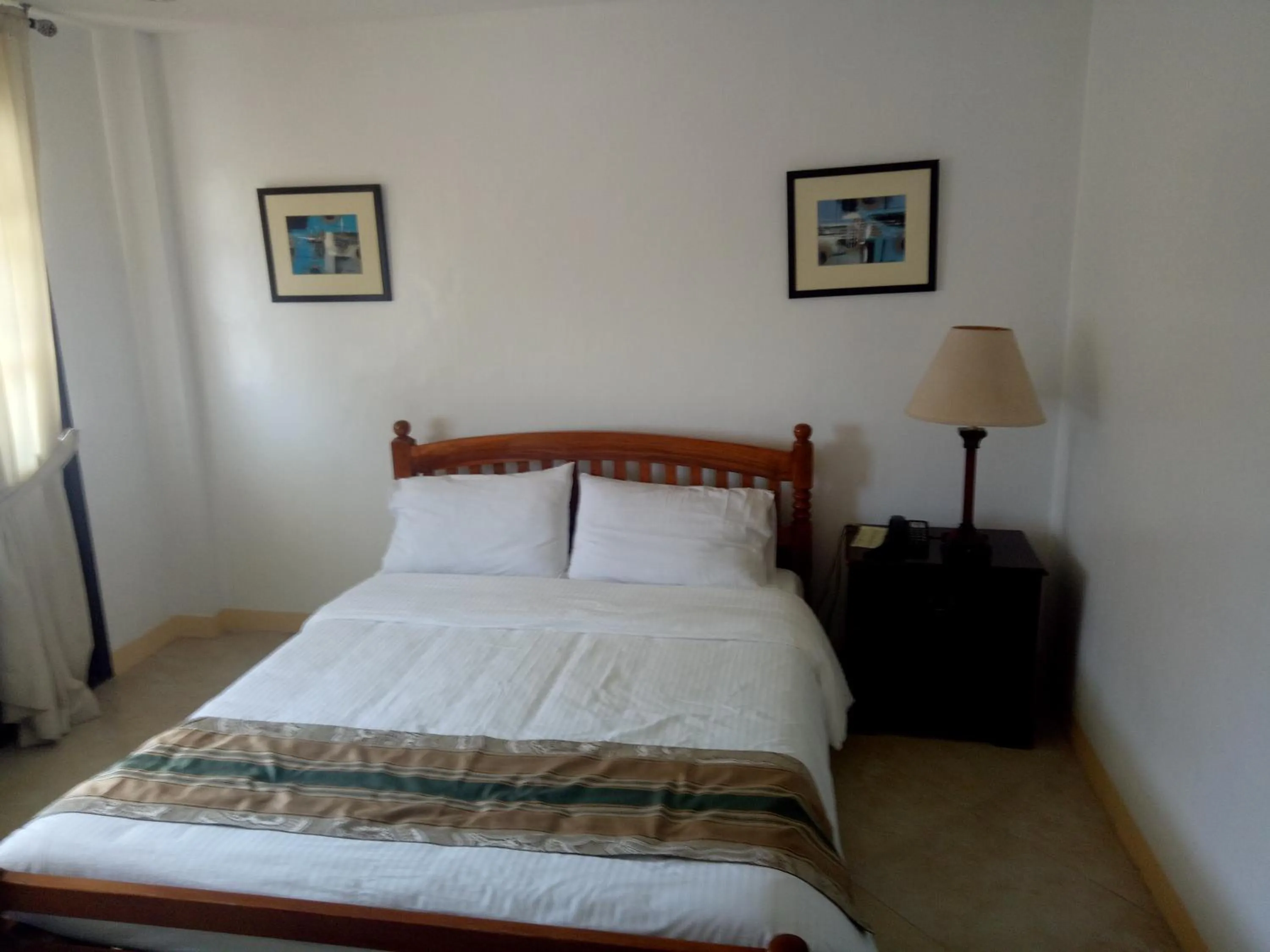 Bed in Metro Vigan Inn