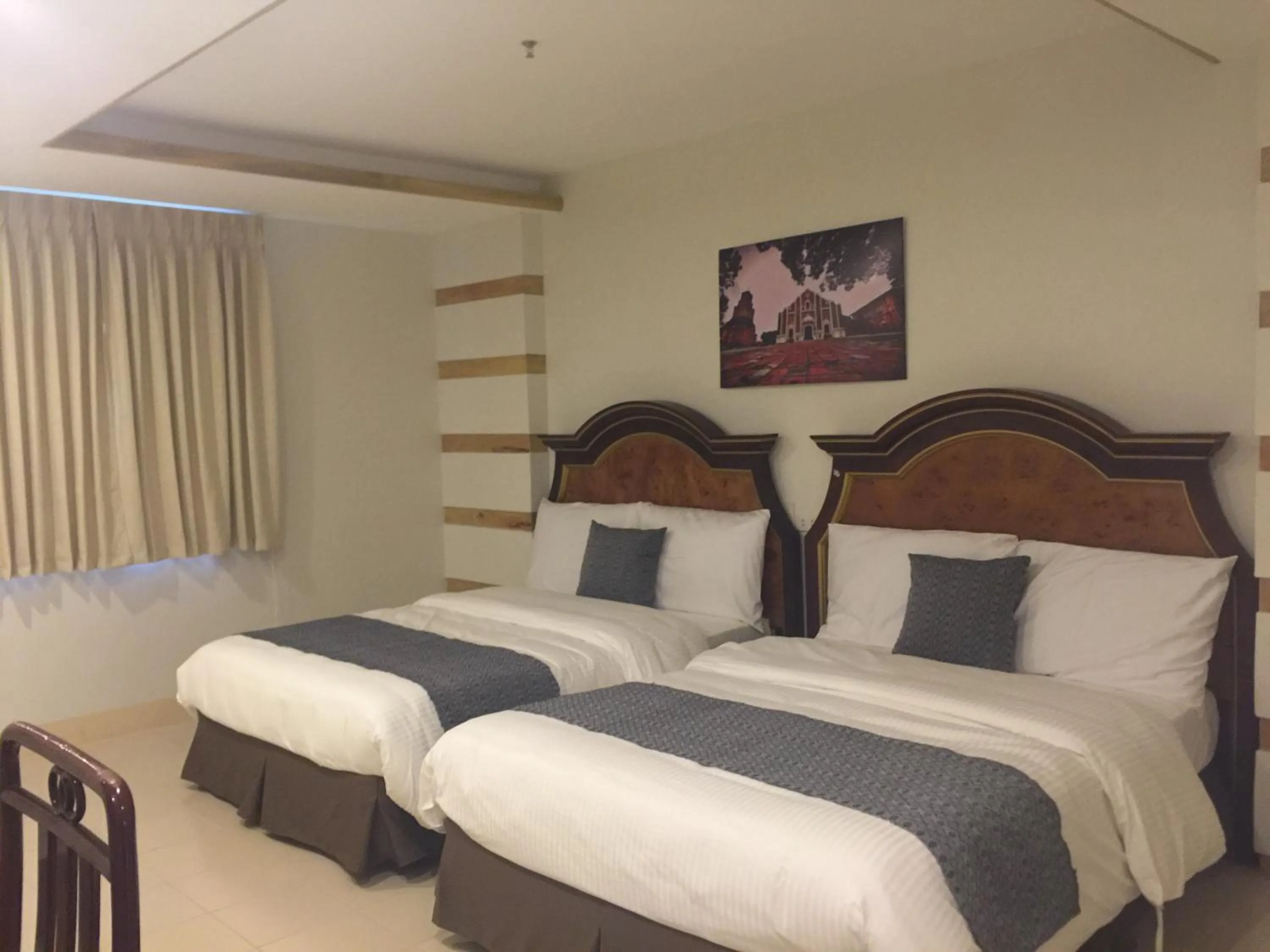 Bed in Metro Vigan Inn