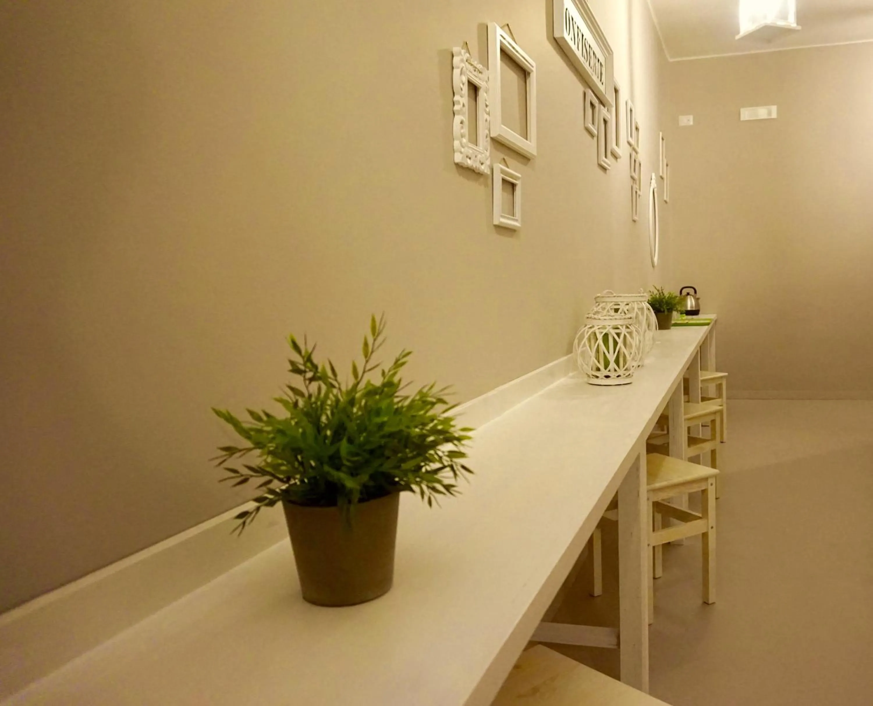 Communal lounge/ TV room in Myricae