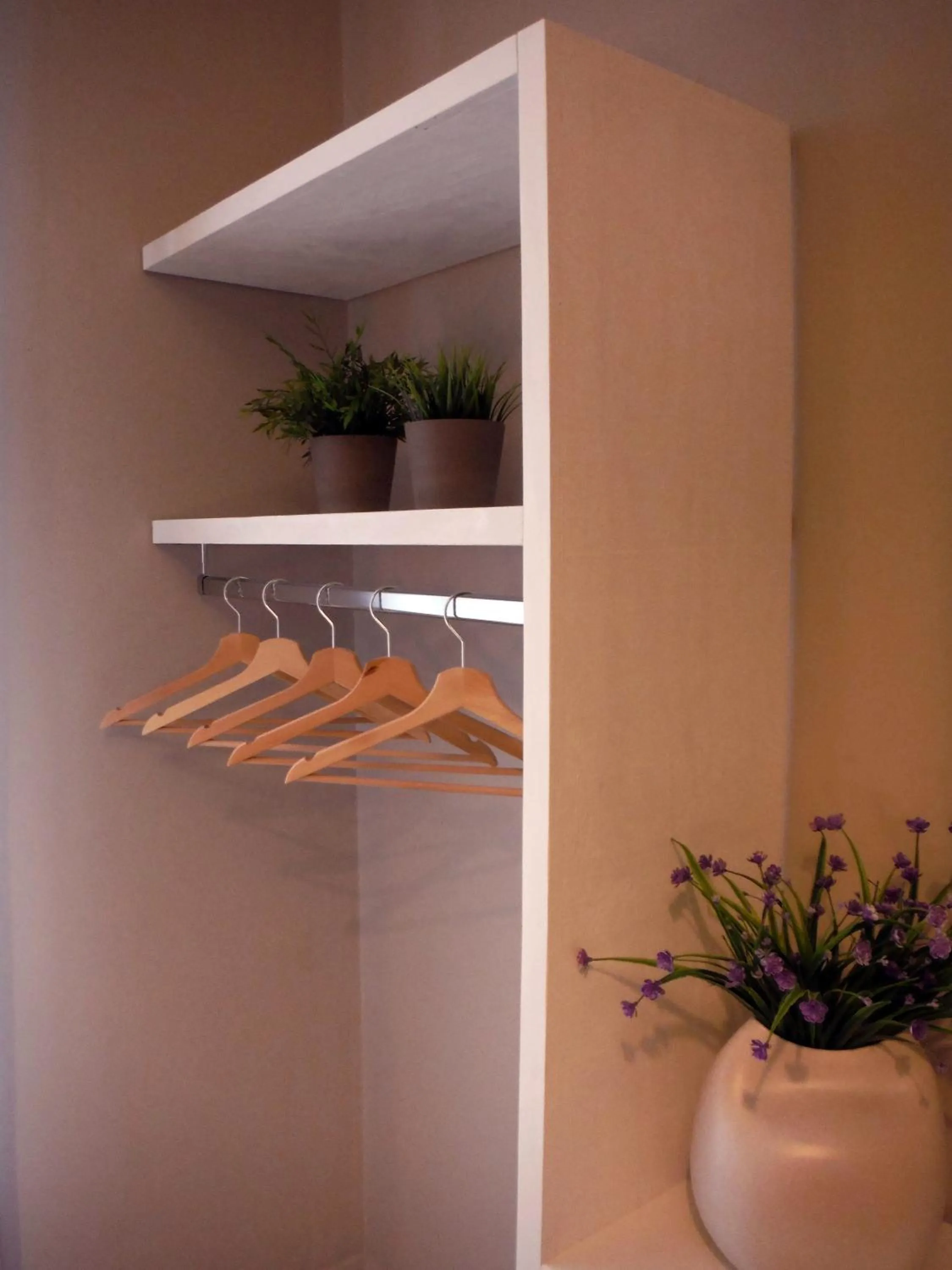 Decorative detail in Myricae