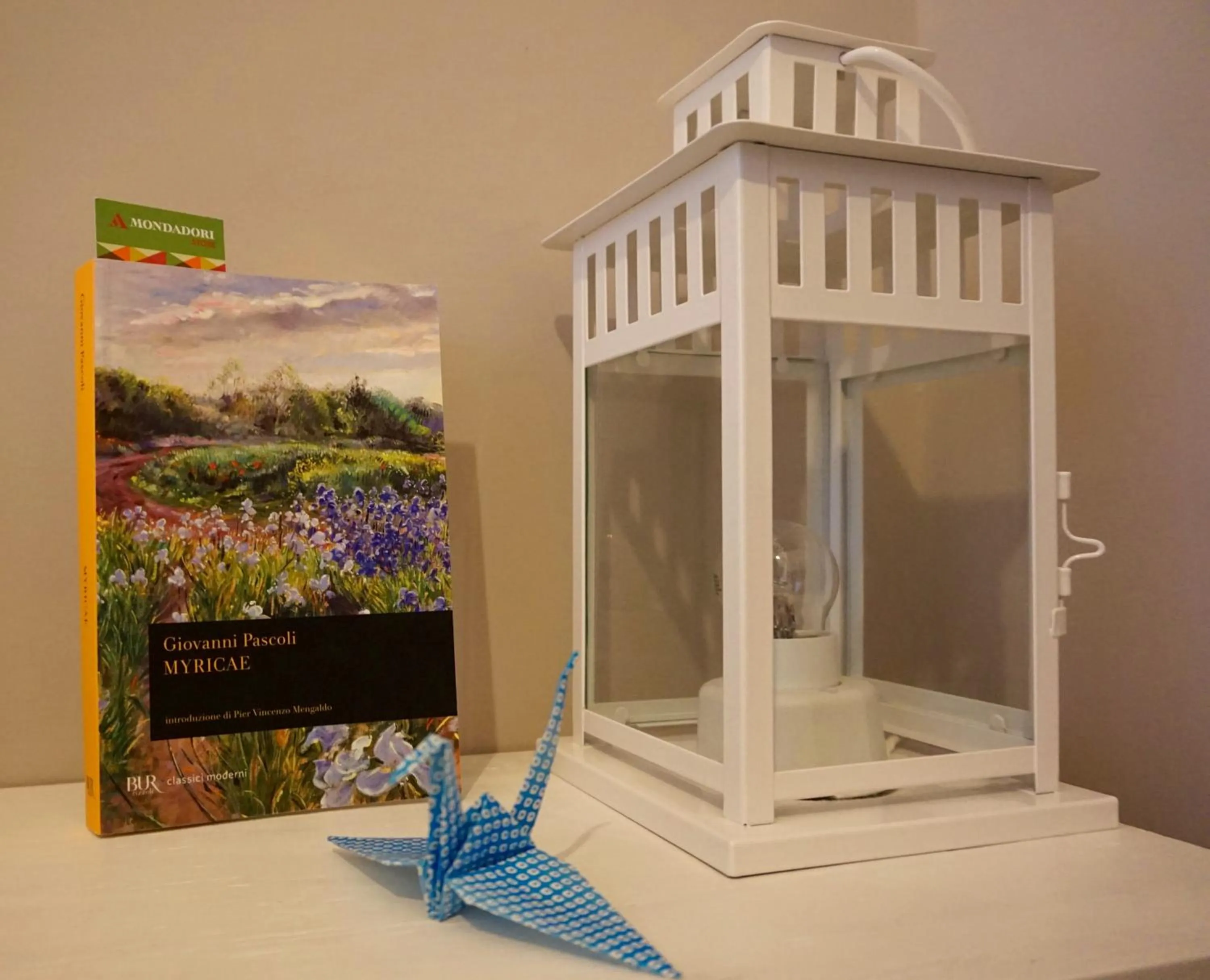 Decorative detail in Myricae