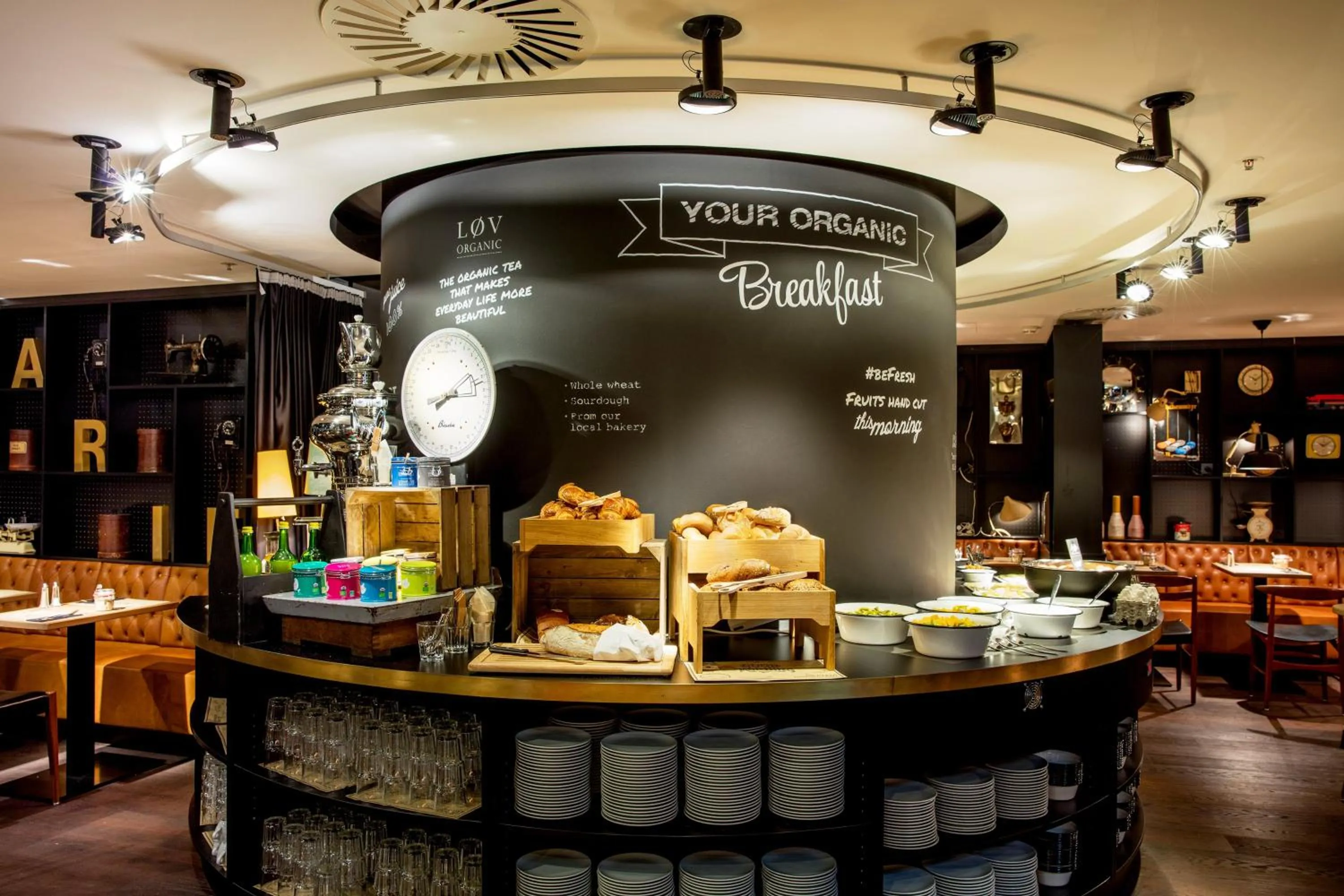 Buffet breakfast in Ruby Marie Hotel Vienna