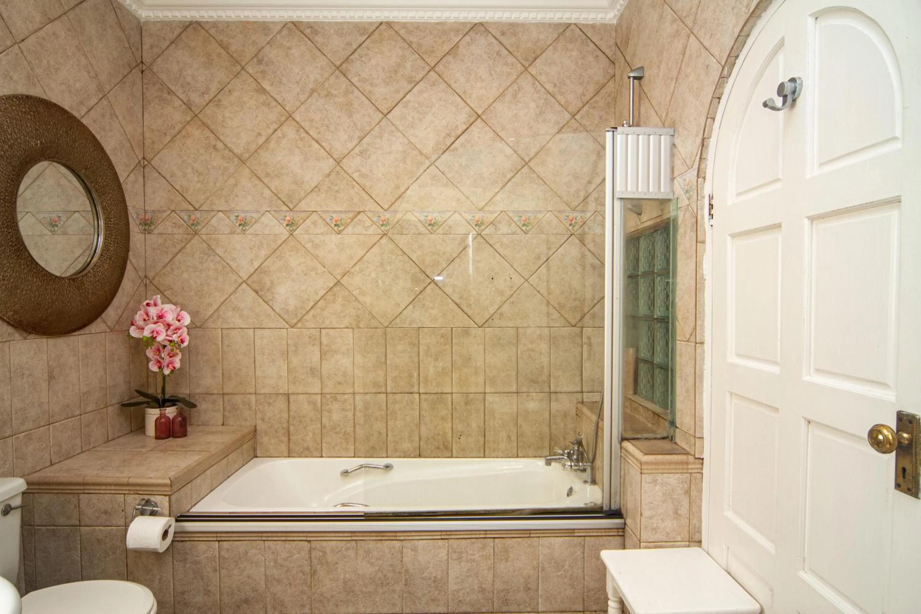 Bathroom in La Loggia Bed and Breakfast