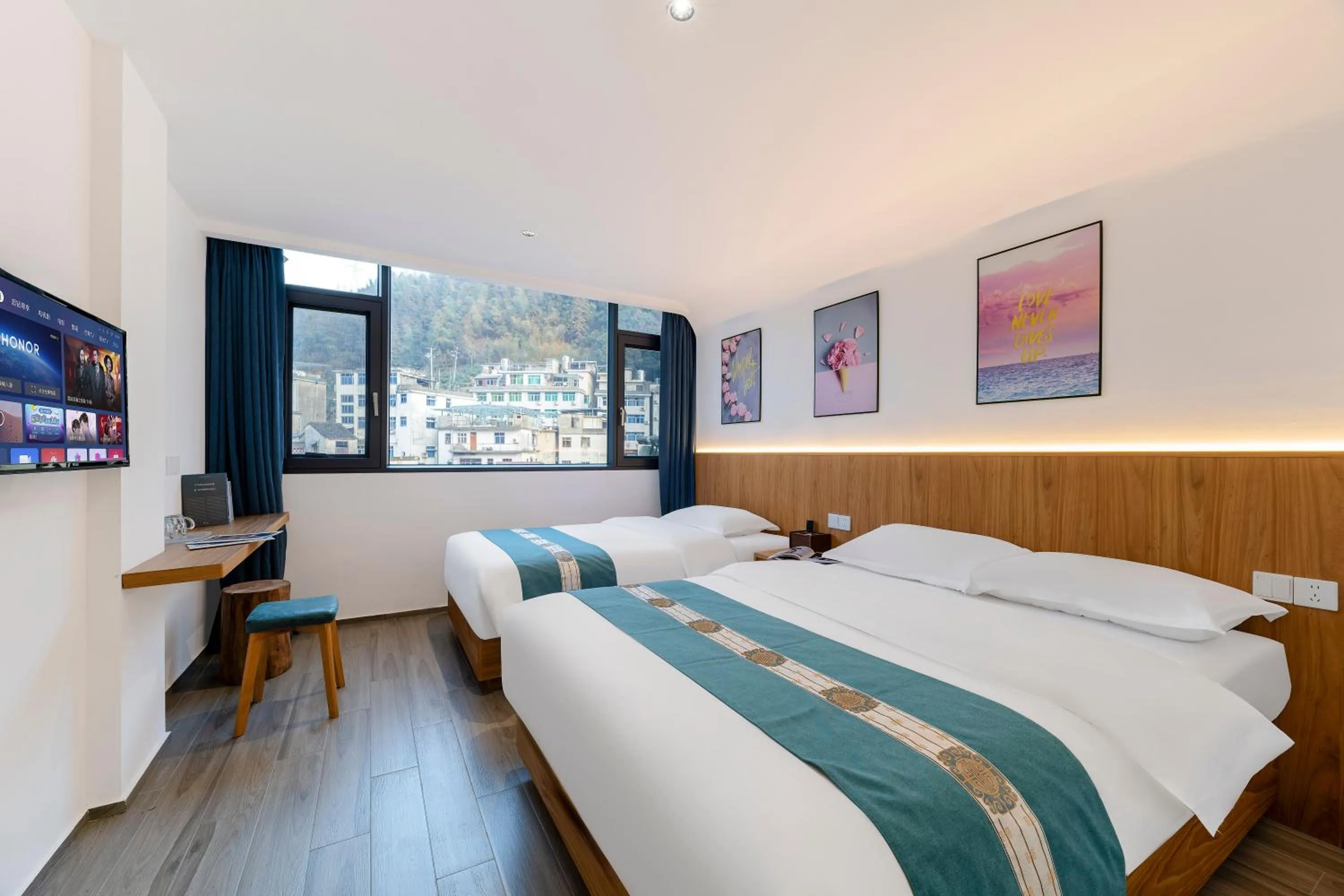 Bed in Huang Mountain Wangfeng Hotel