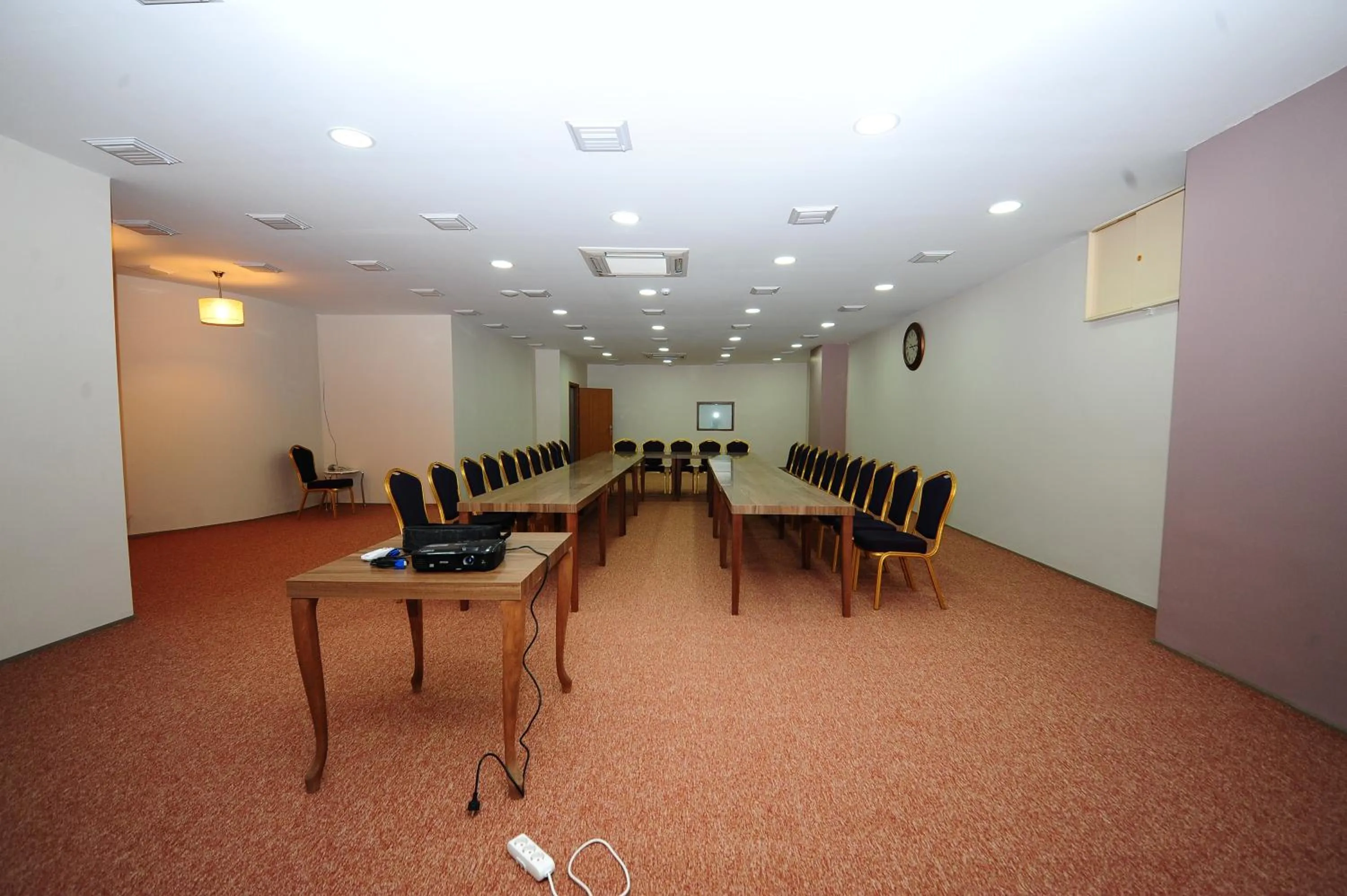 Meeting/conference room in Yucel Hotel