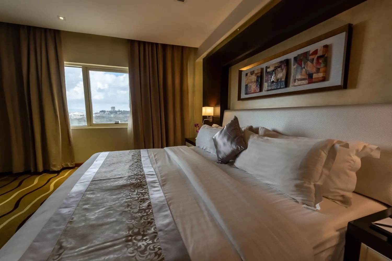 Bed in National Park Hotel