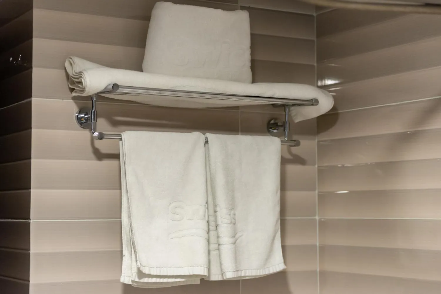 Bathroom in National Park Hotel