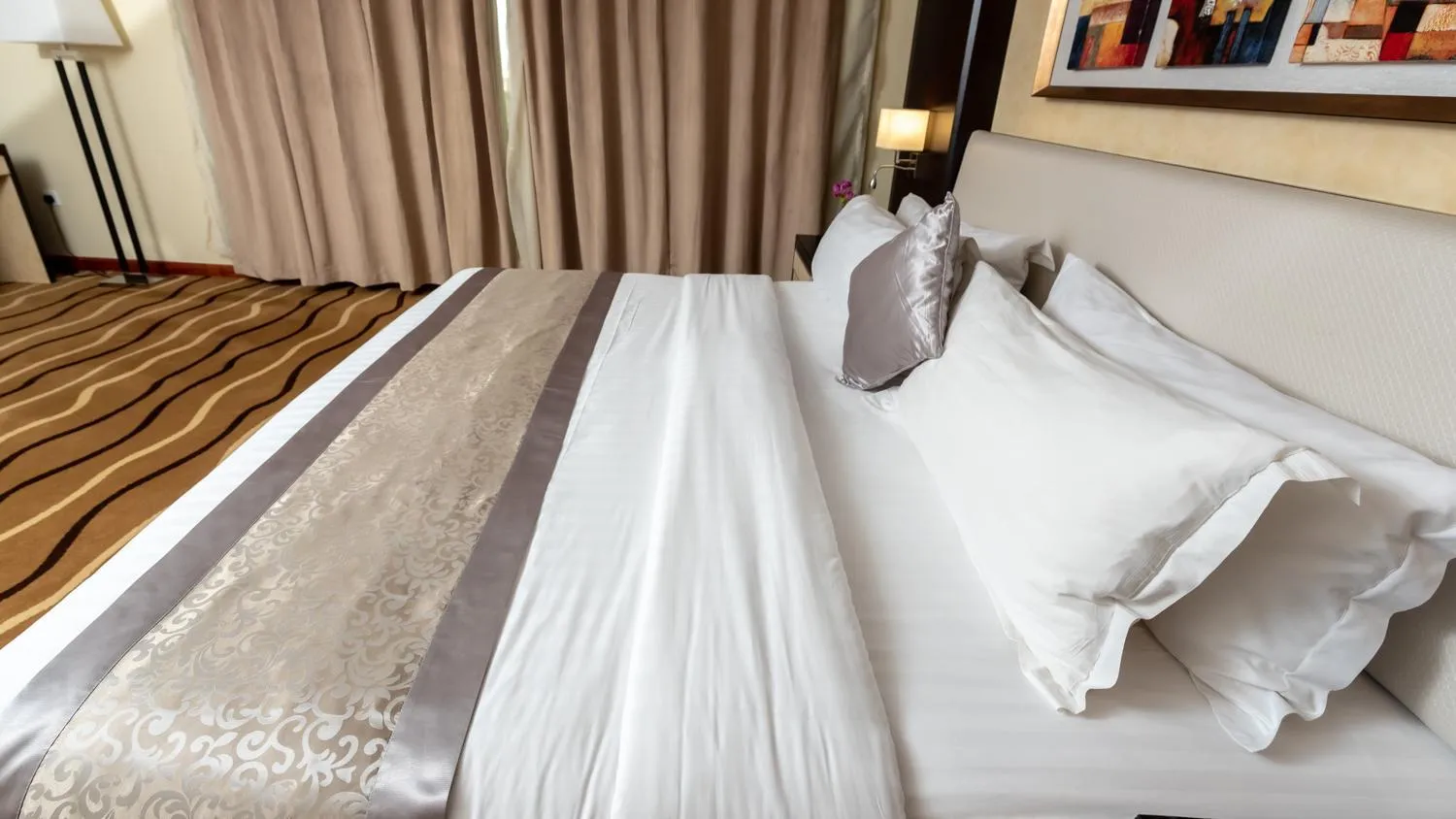 Bed in National Park Hotel