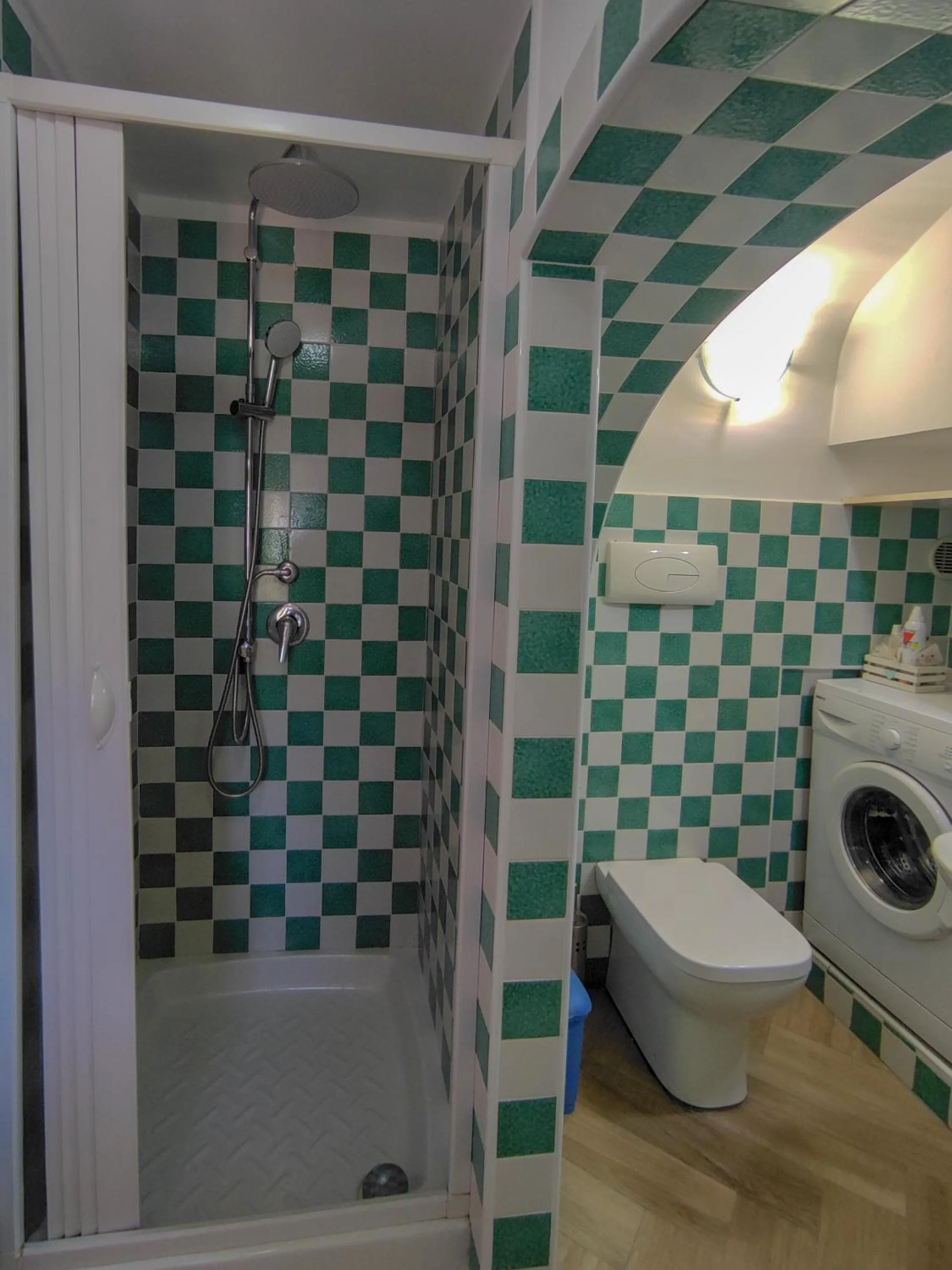 Shower in B&B Casa Mena