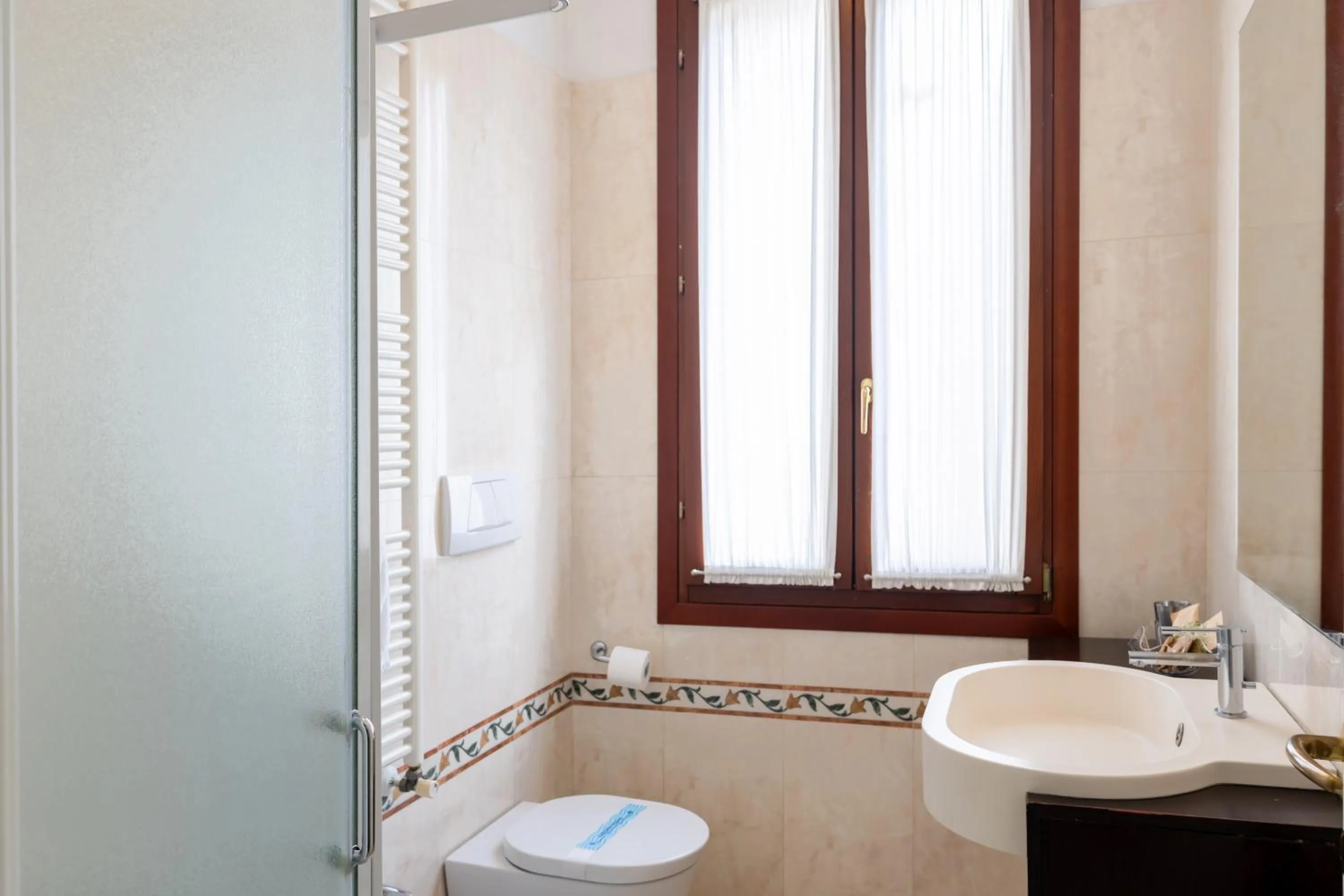 Bathroom in Corte Nova