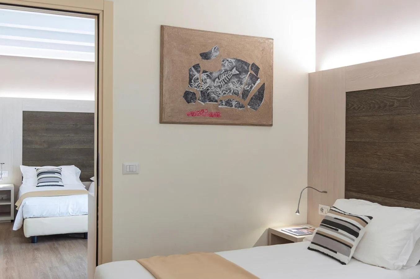 Bedroom, Bed in Hotel Alexander