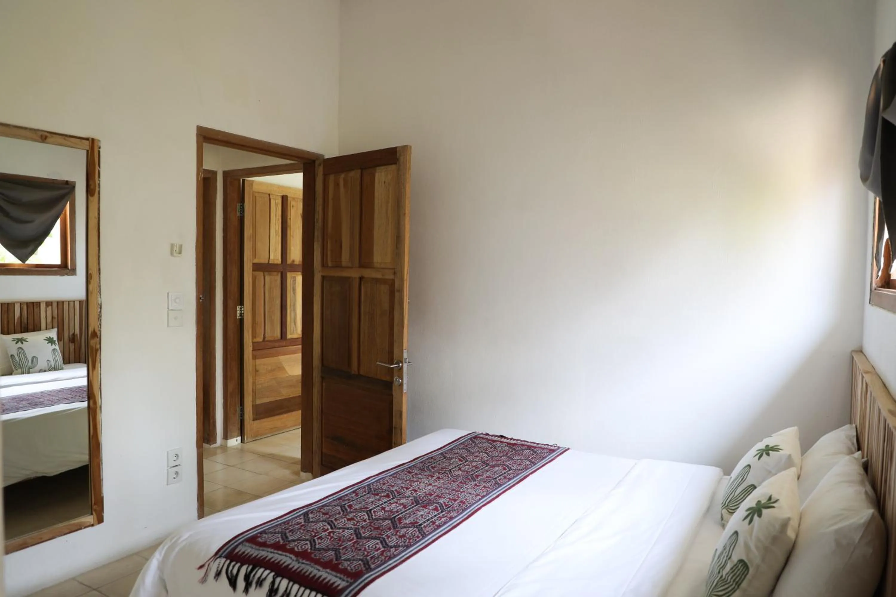 Bed in Villa Tom & Lucie Bingin Beach