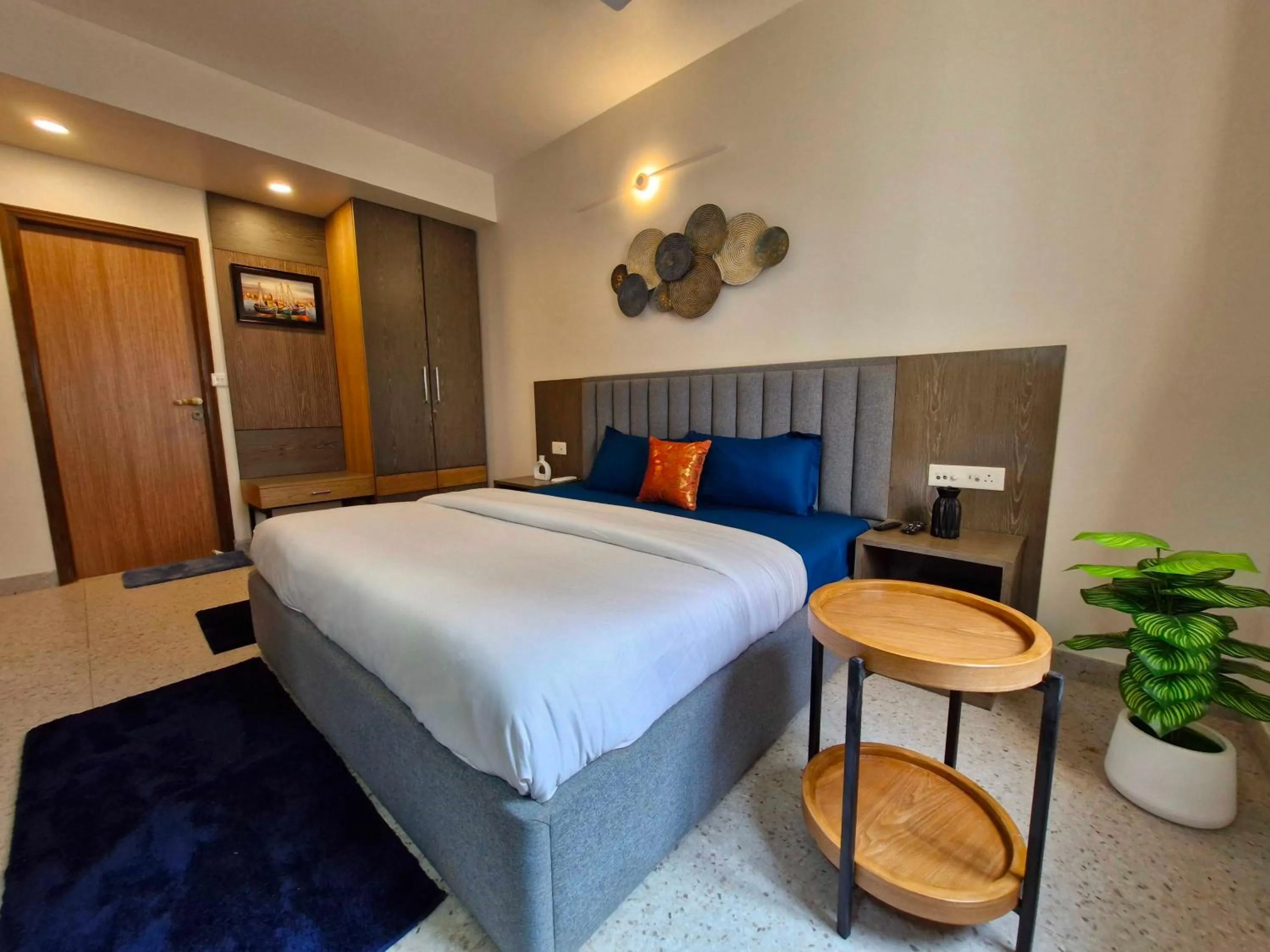 Bedroom, Bed in Sereno By Dancenter - 1 BHK Apartment In Siolim